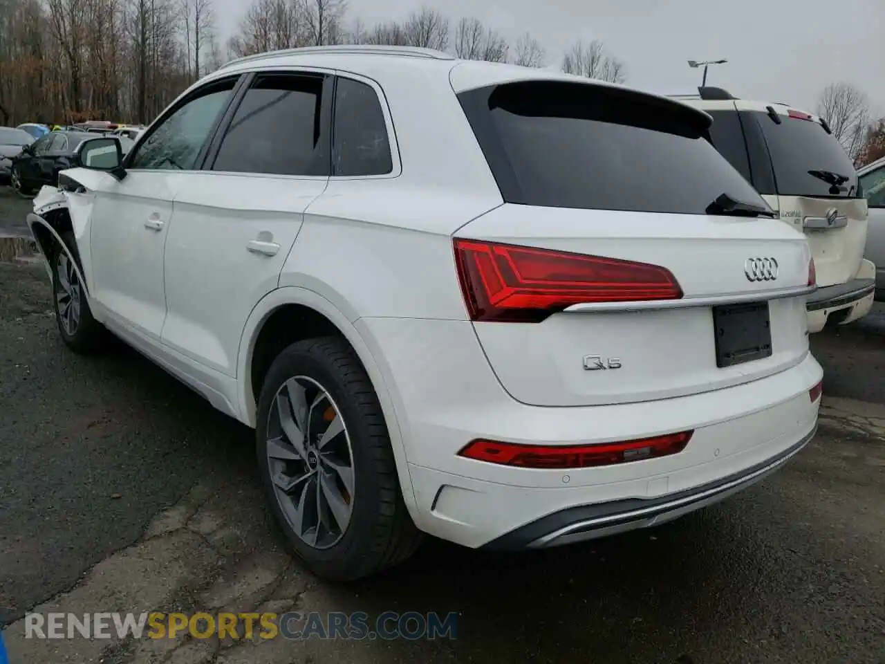 2 Photograph of a damaged car WA1BAAFY7M2018914 AUDI Q5 2021