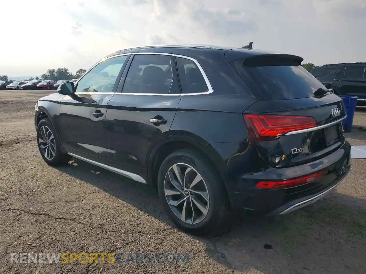 2 fotografías del automóvil dañado WA1BAAFY7M2070026 AUDI Q5 2021
