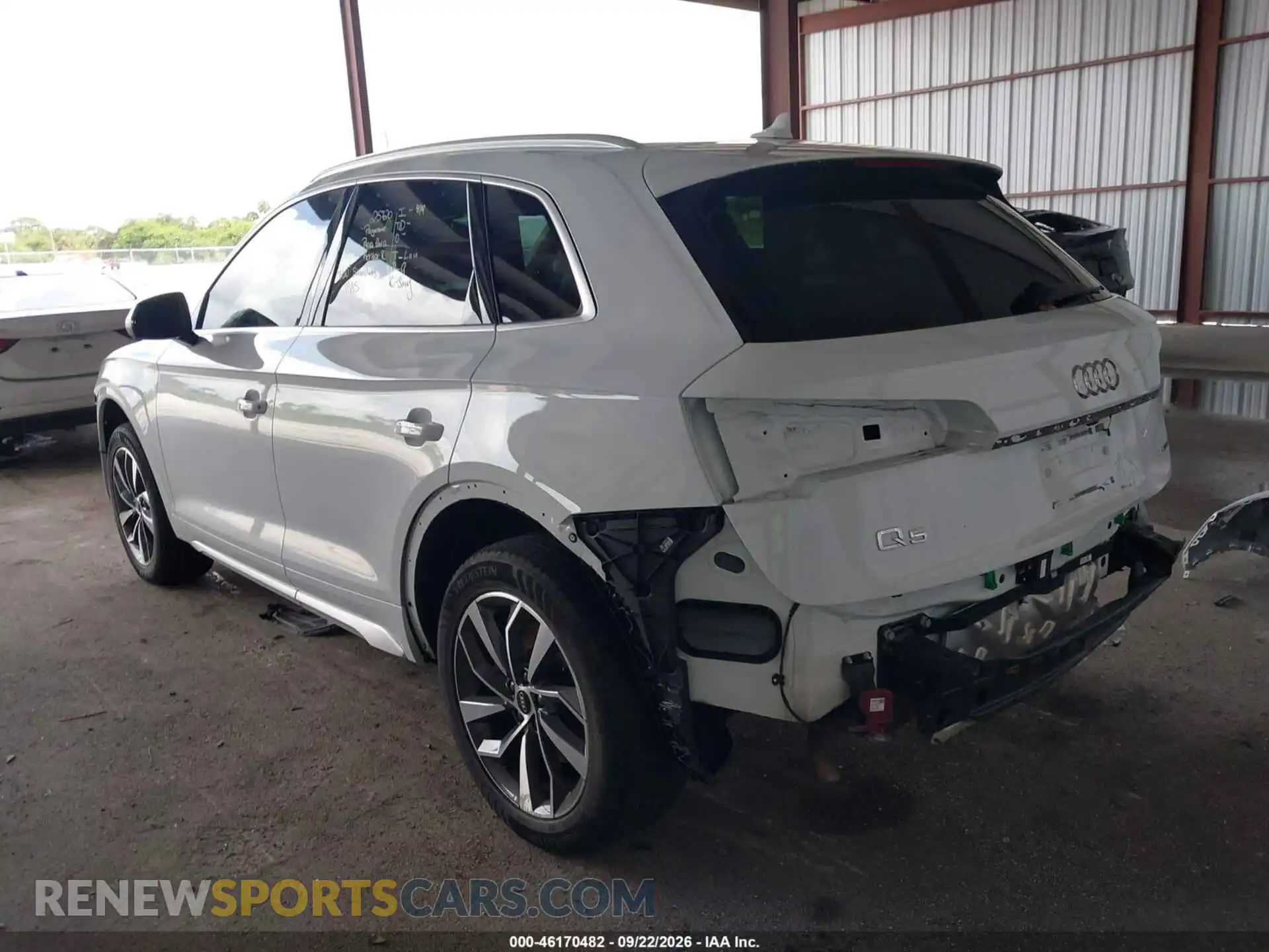 3 Фотография поврежденного автомобиля WA1BAAFY7M2083567 AUDI Q5 2021