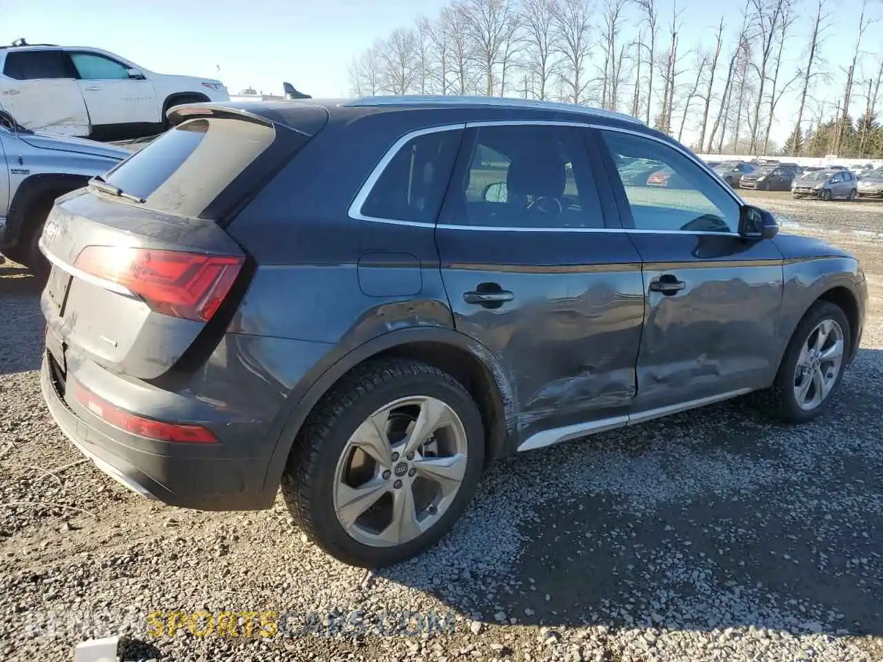 3 Photograph of a damaged car WA1BAAFY8M2025578 AUDI Q5 2021