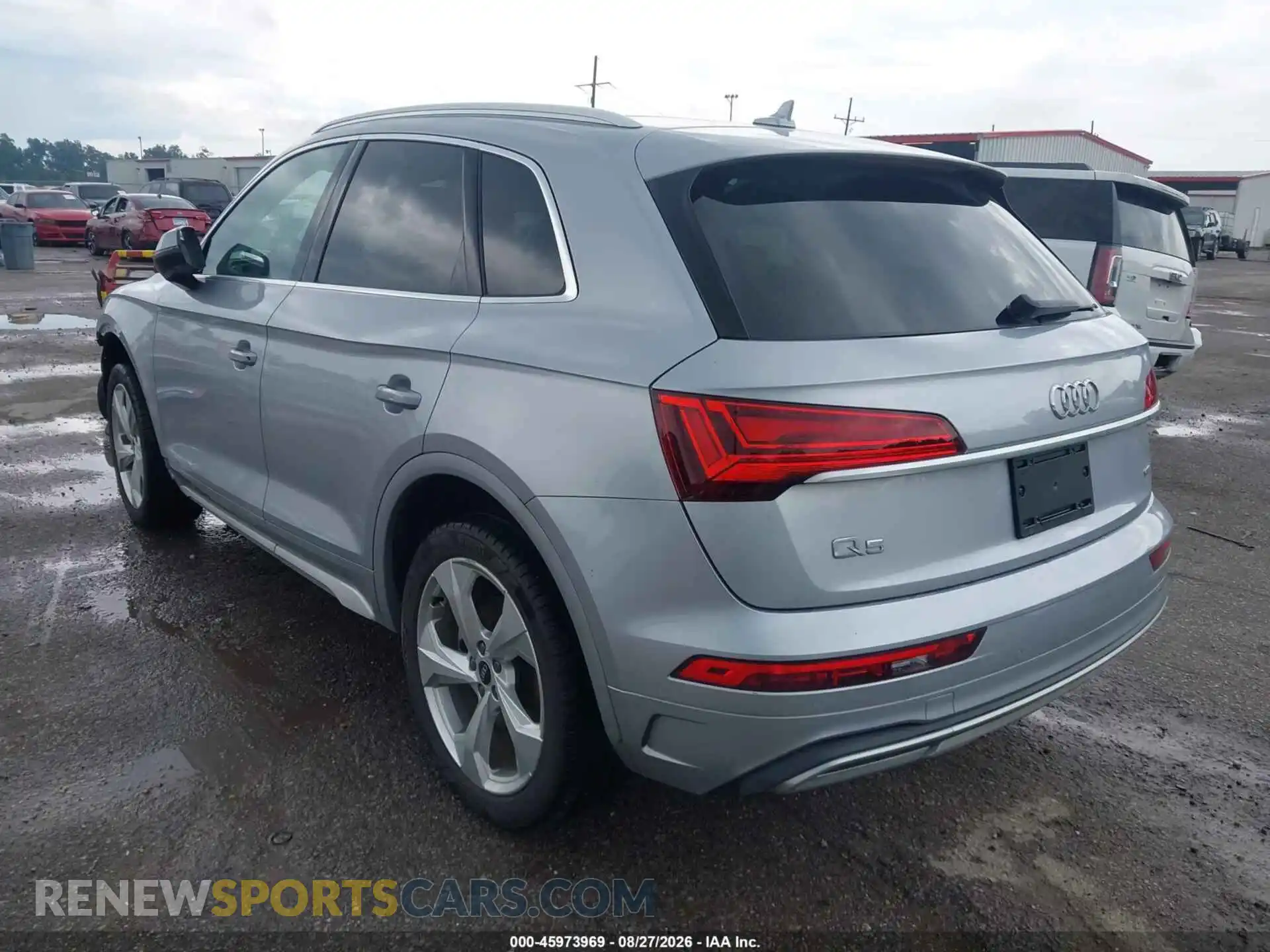 3 Photograph of a damaged car WA1BAAFY8M2069533 AUDI Q5 2021