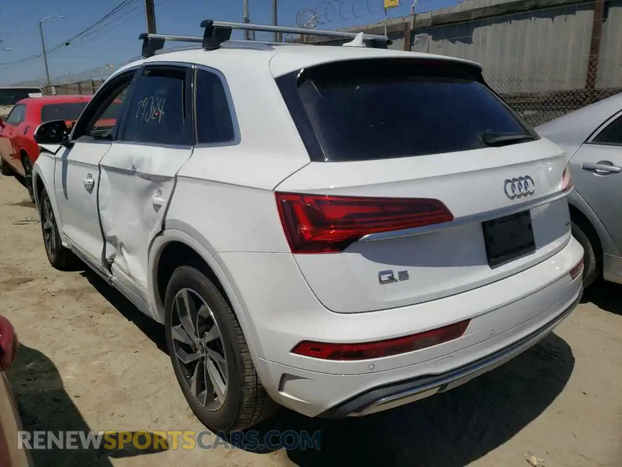 3 Photograph of a damaged car WA1BAAFY9M2019143 AUDI Q5 2021