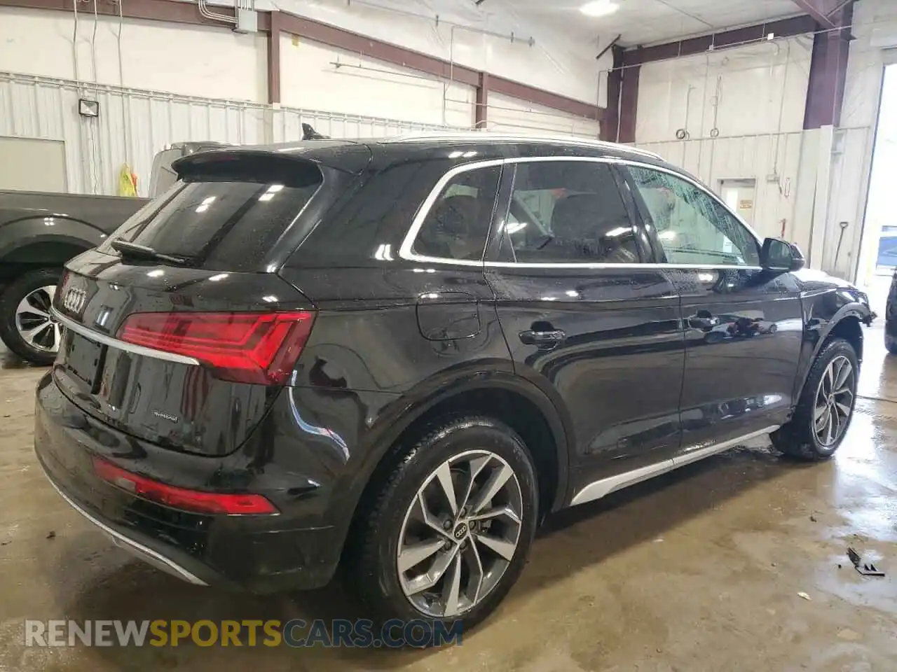 3 Photograph of a damaged car WA1BAAFY9M2019966 AUDI Q5 2021