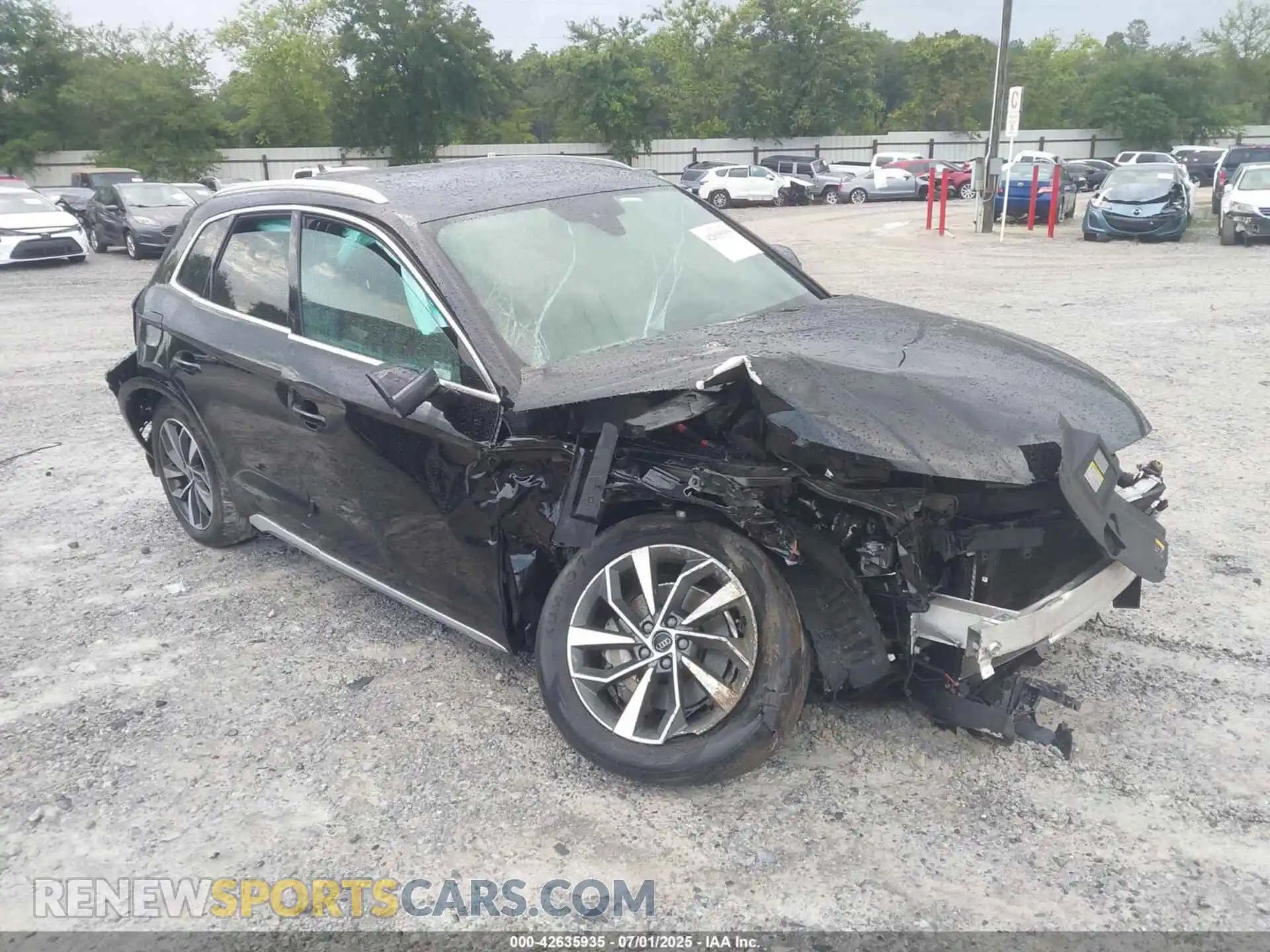 1 Photograph of a damaged car WA1BAAFY9M2065216 AUDI Q5 2021