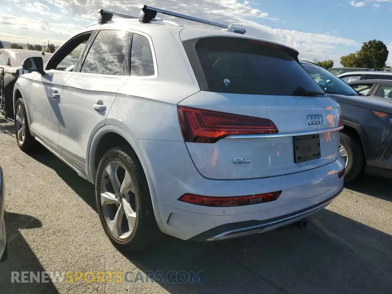 2 Photograph of a damaged car WA1BAAFY9M2071131 AUDI Q5 2021