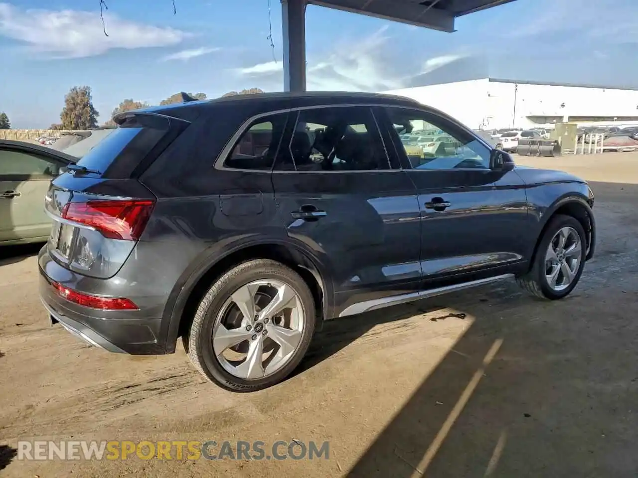 3 Photograph of a damaged car WA1BAAFY9M2110977 AUDI Q5 2021