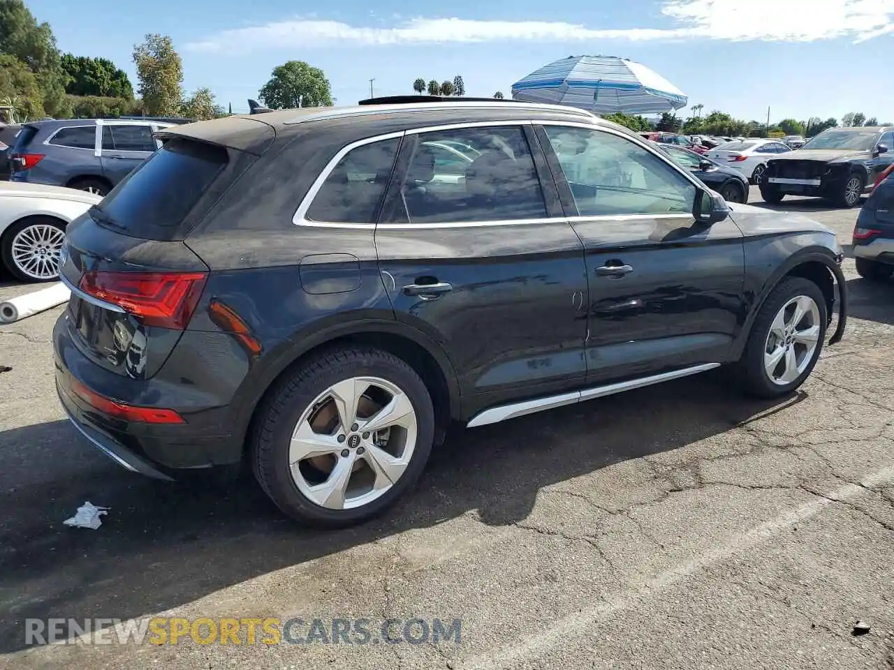3 Фотография поврежденного автомобиля WA1BAAFYXM2063393 AUDI Q5 2021