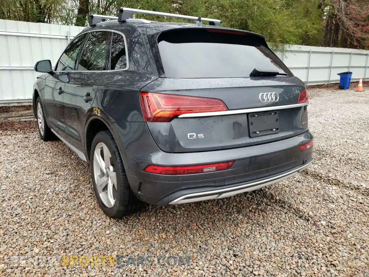 3 Photograph of a damaged car WA1CAAFY0M2058028 AUDI Q5 2021