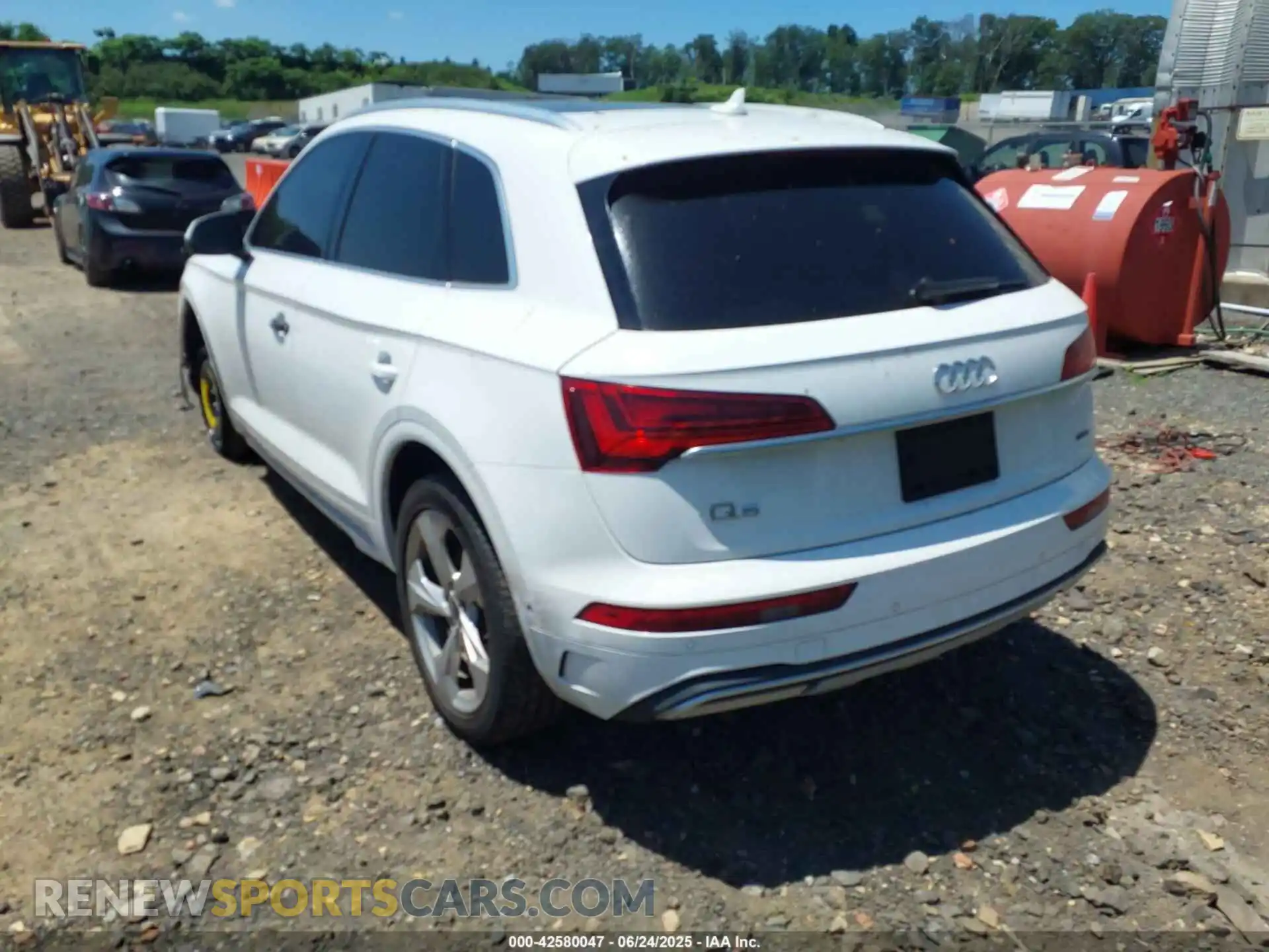 3 fotografías del automóvil dañado WA1CAAFY1M2033509 AUDI Q5 2021