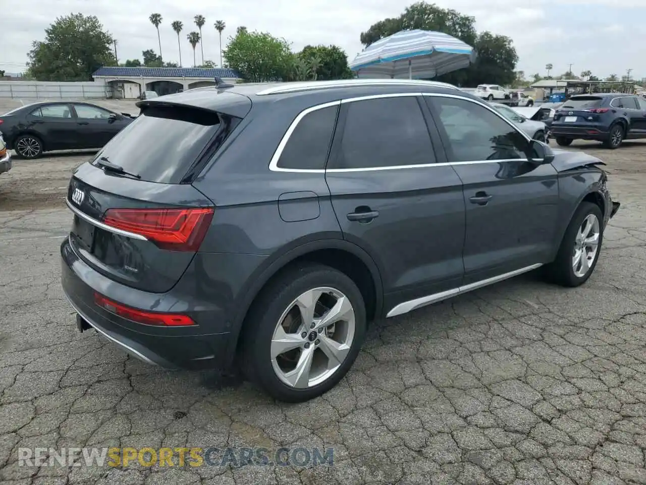 3 Photograph of a damaged car WA1CAAFY3M2062221 AUDI Q5 2021