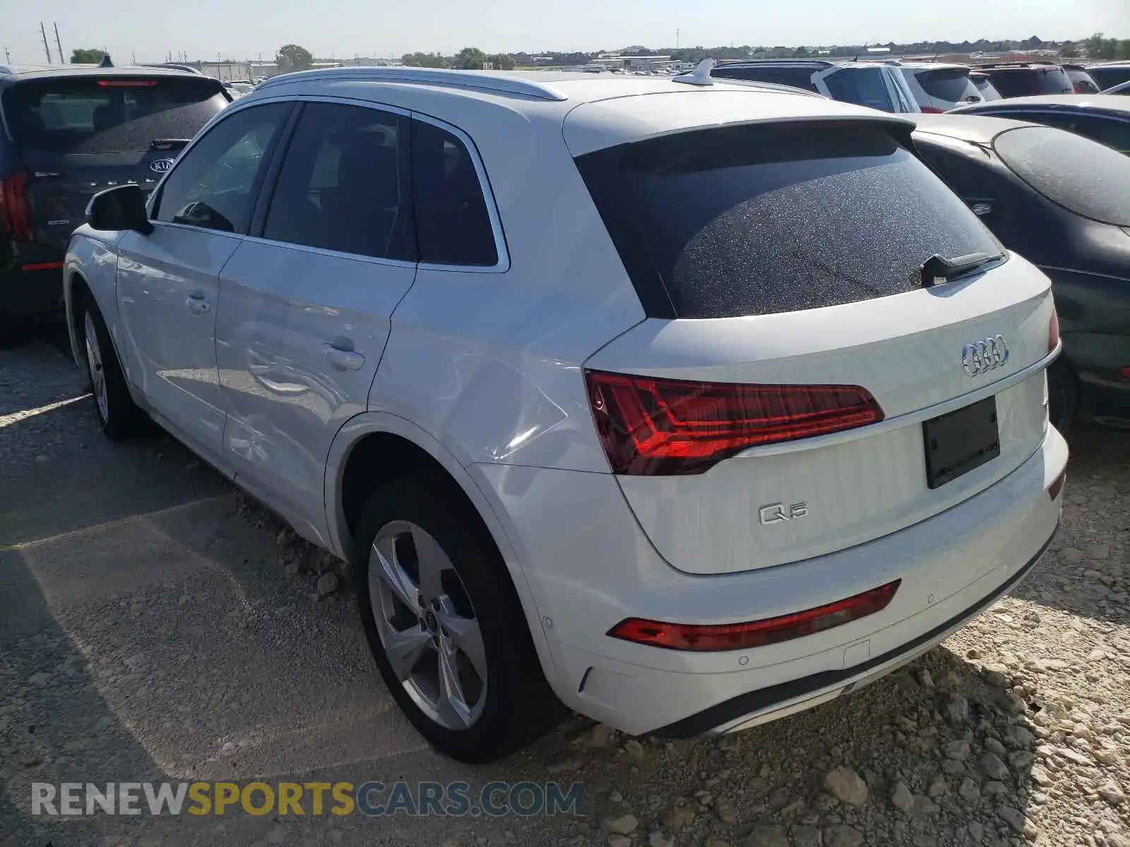 3 Photograph of a damaged car WA1CAAFY3M2080590 AUDI Q5 2021