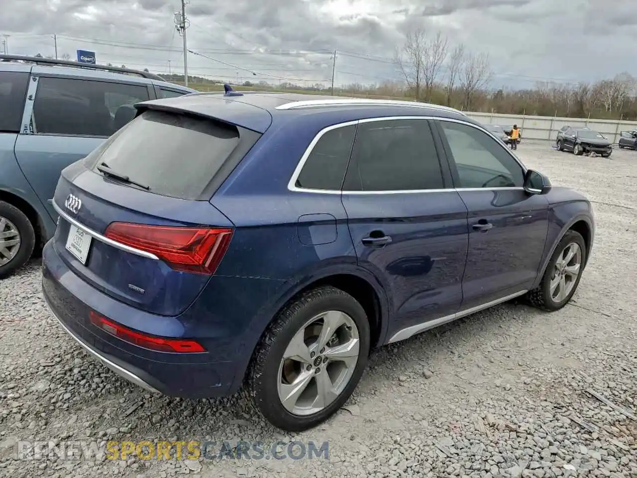 3 Photograph of a damaged car WA1CAAFY5M2014834 AUDI Q5 2021