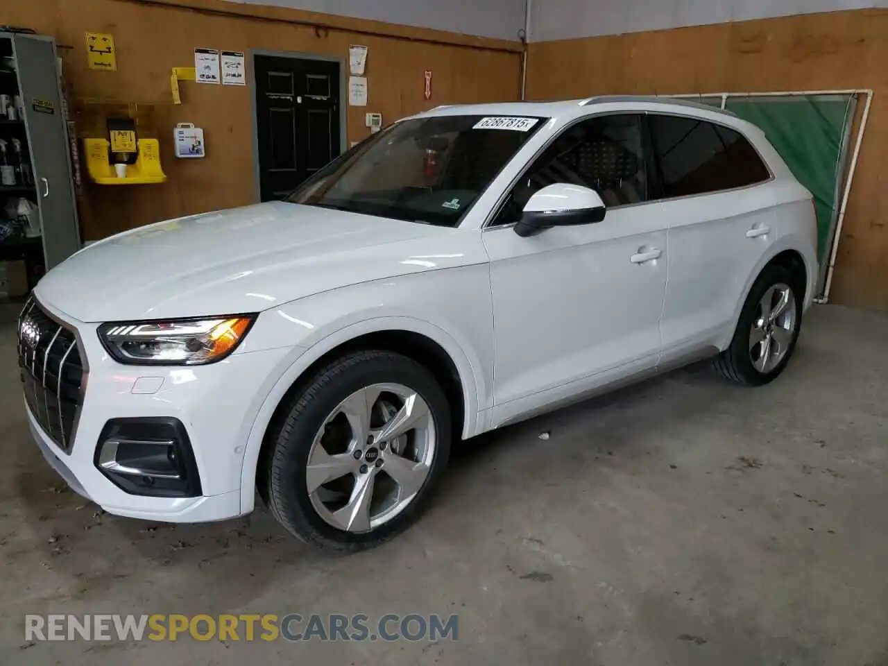 1 Photograph of a damaged car WA1CAAFY9M2013752 AUDI Q5 2021