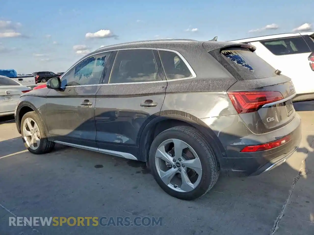 2 Photograph of a damaged car WA1CAAFYXM2023643 AUDI Q5 2021