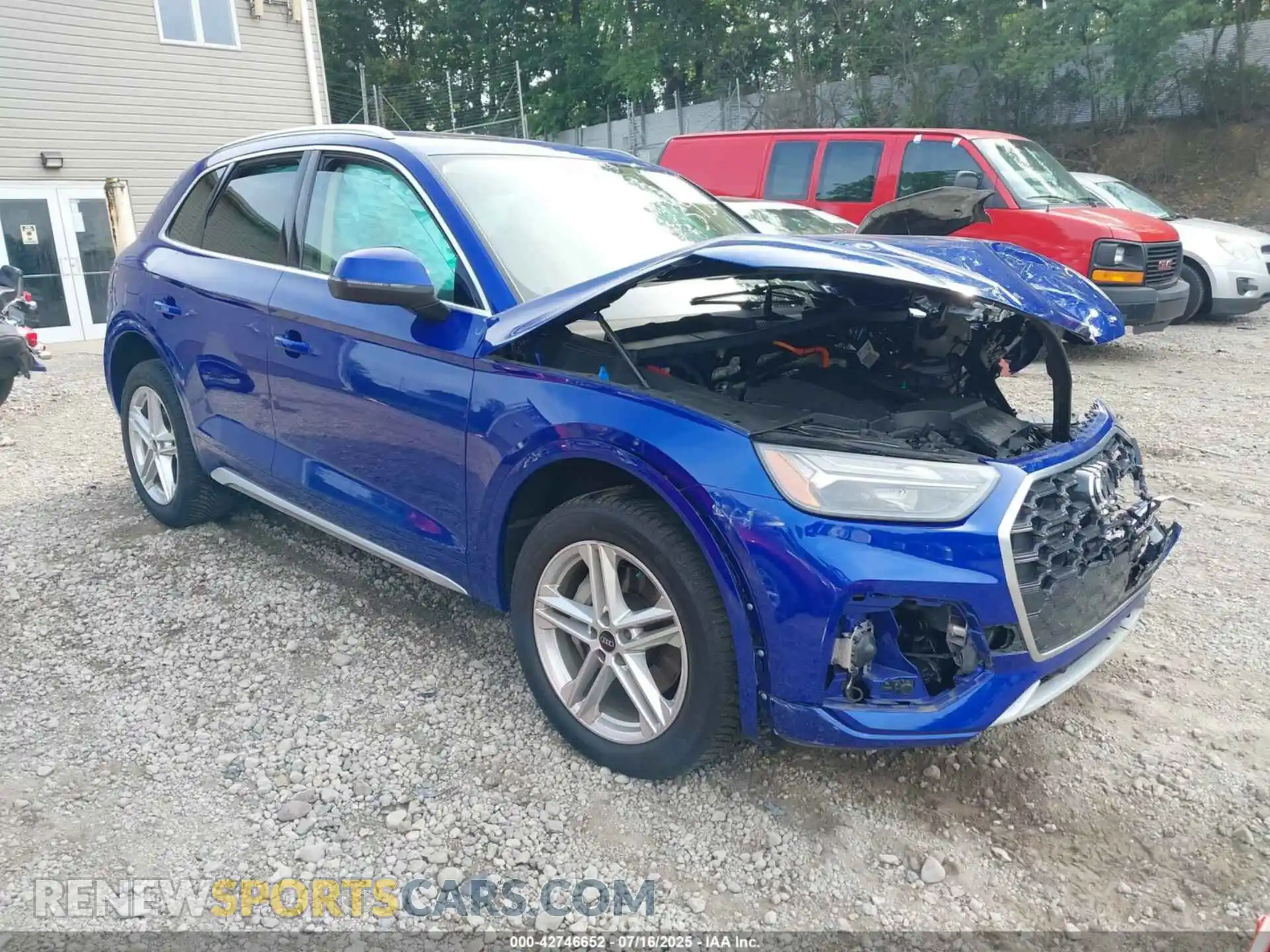 1 Photograph of a damaged car WA1E2AFY0M2053935 AUDI Q5 2021