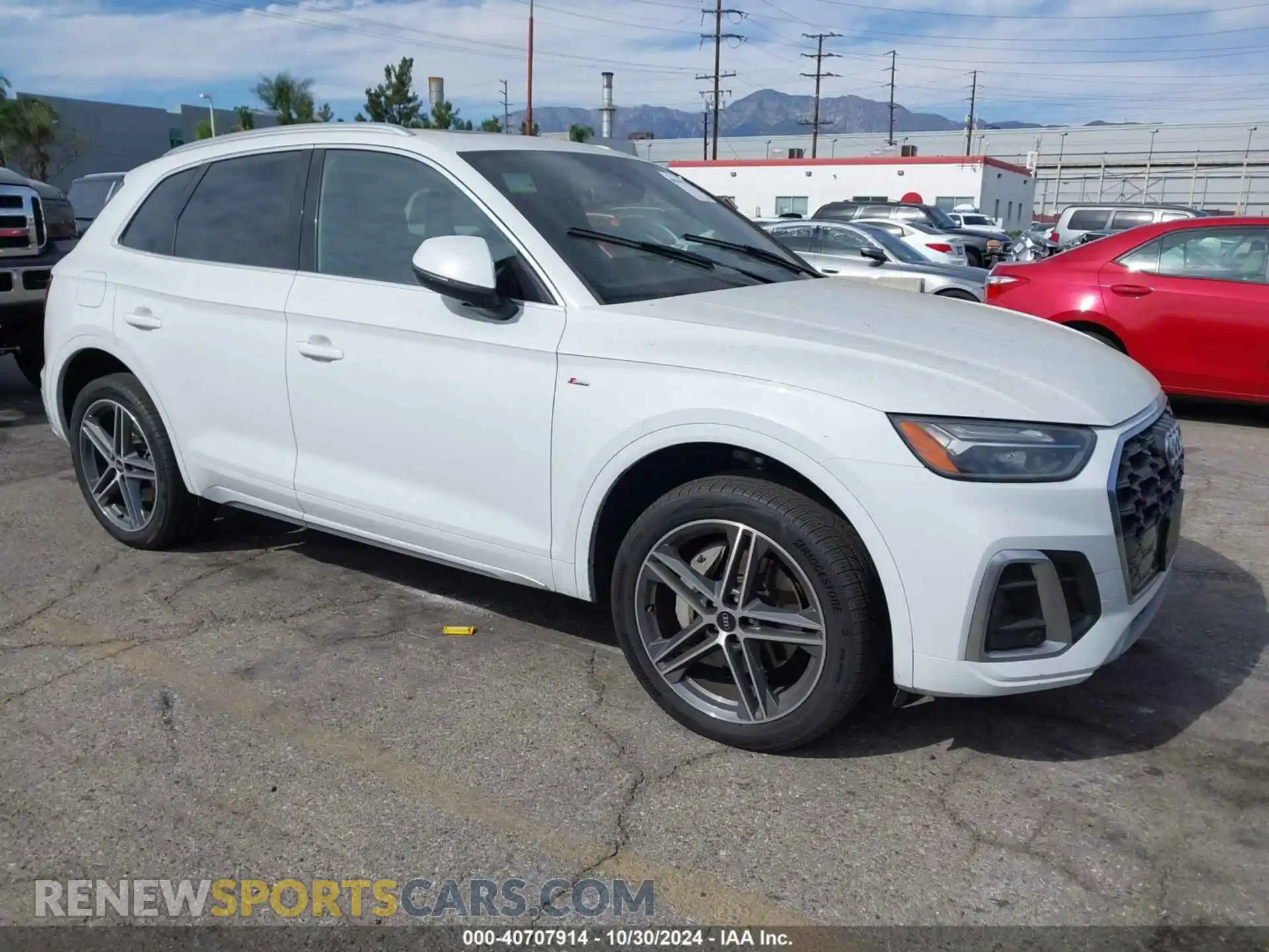 1 Photograph of a damaged car WA1E2AFY2M2044914 AUDI Q5 2021