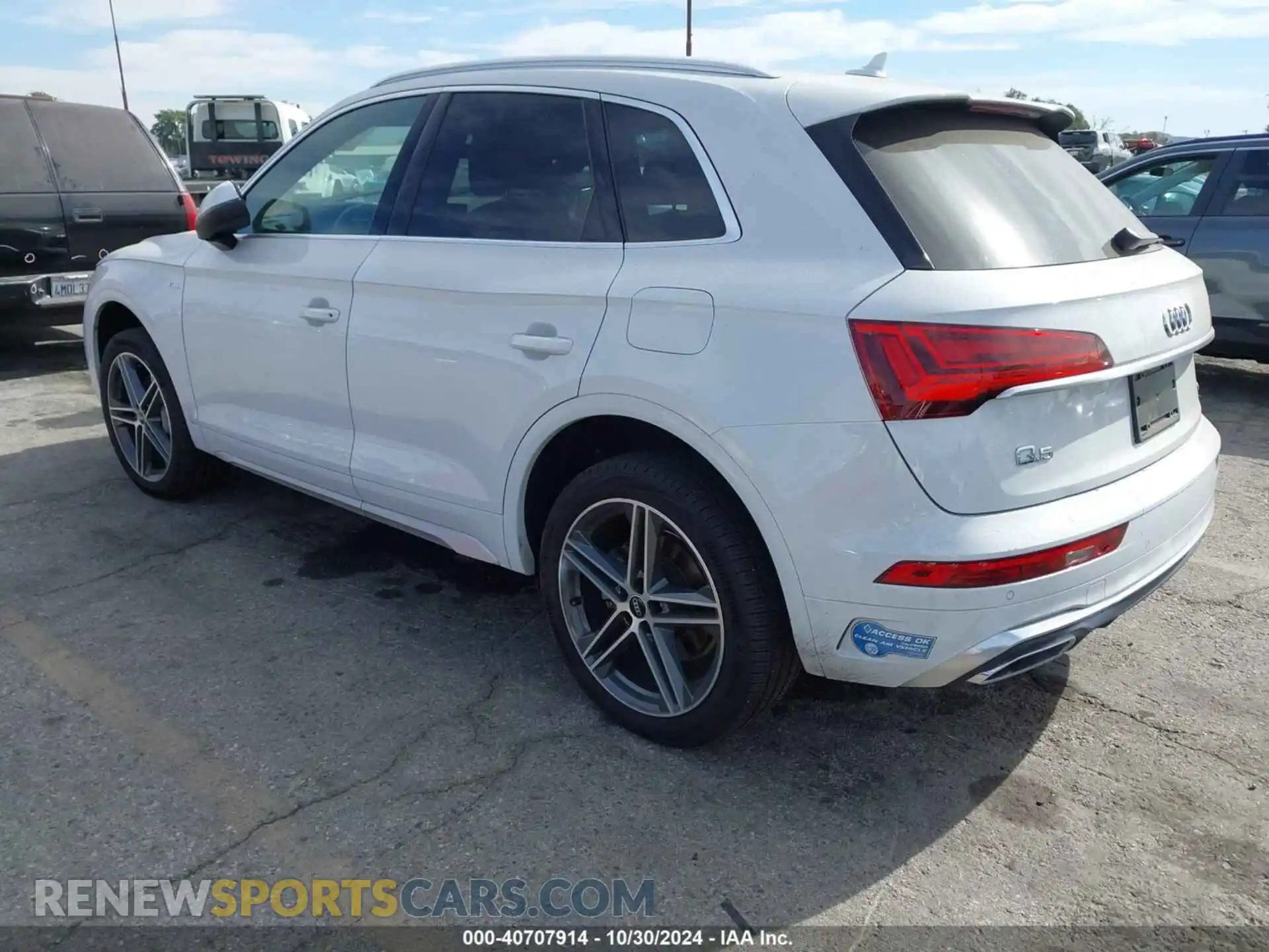 3 Photograph of a damaged car WA1E2AFY2M2044914 AUDI Q5 2021