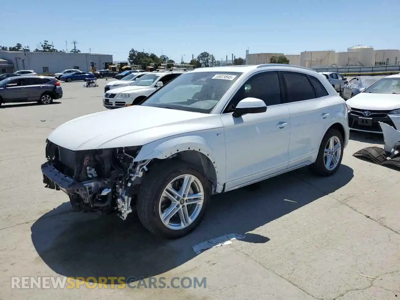 1 Photograph of a damaged car WA1E2AFY2M2129560 AUDI Q5 2021