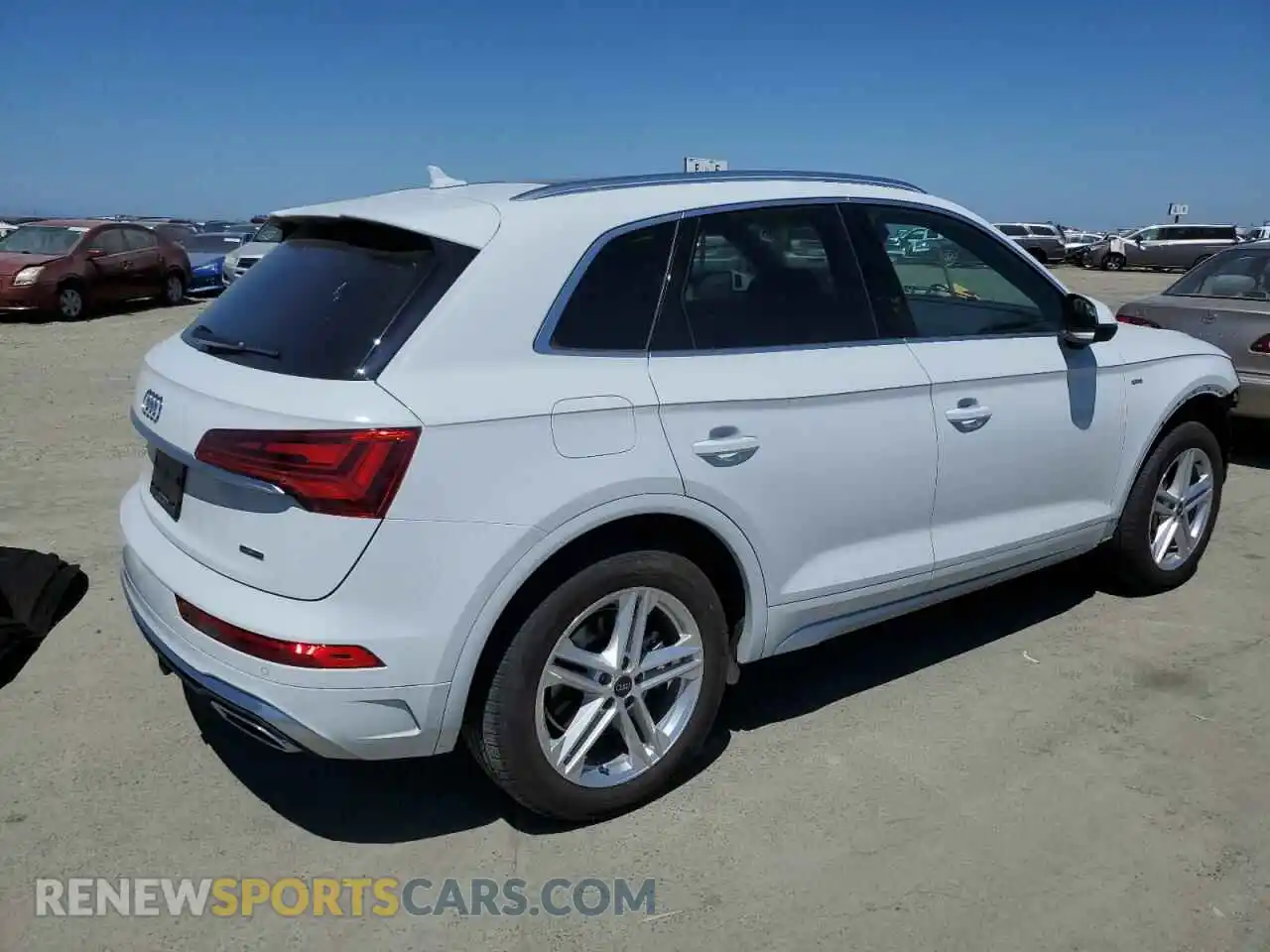 3 Photograph of a damaged car WA1E2AFY2M2129560 AUDI Q5 2021