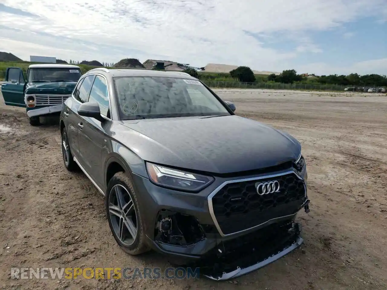 1 Photograph of a damaged car WA1E2AFY2M2129946 AUDI Q5 2021
