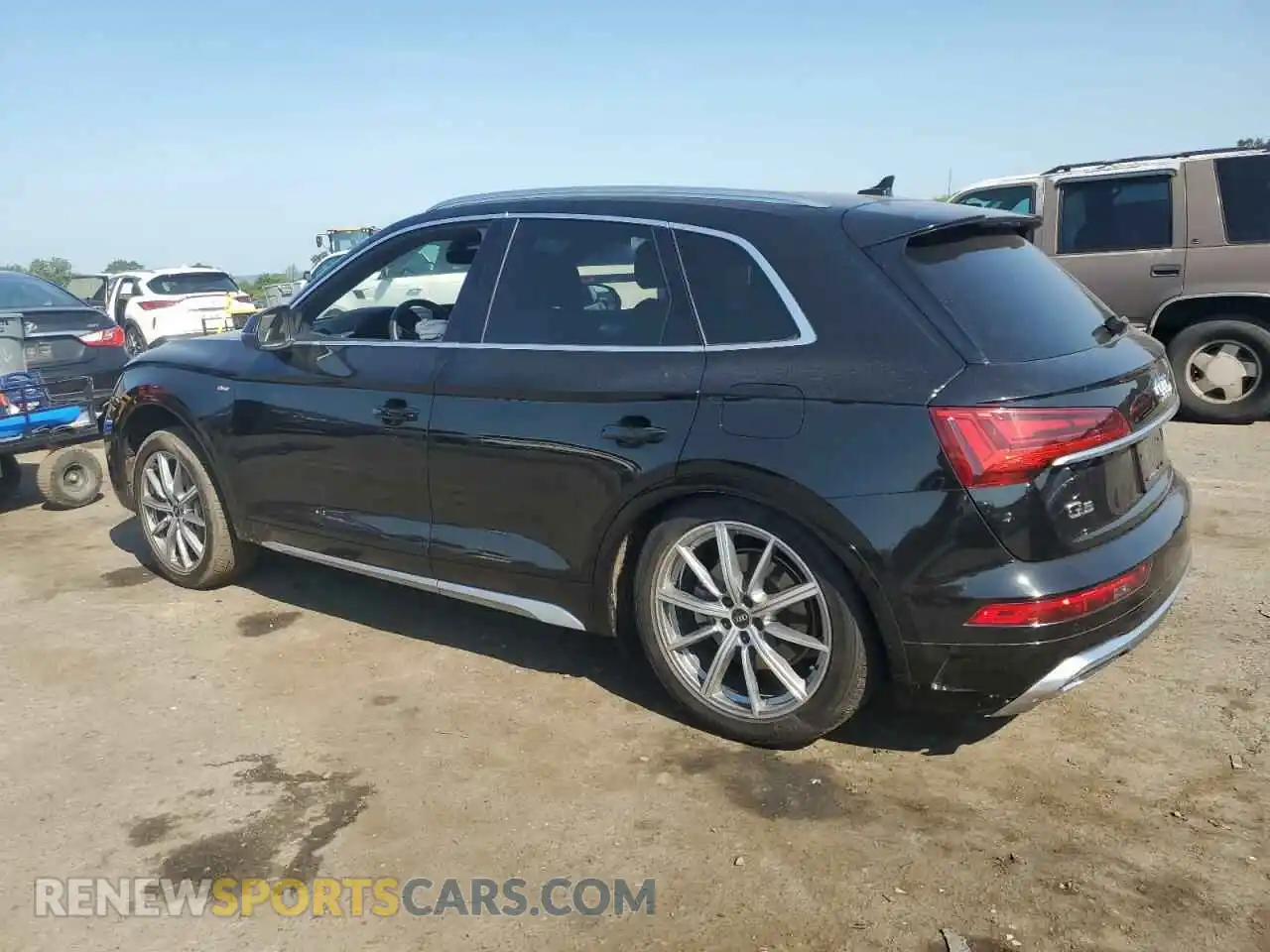 2 Photograph of a damaged car WA1E2AFY4M2043666 AUDI Q5 2021