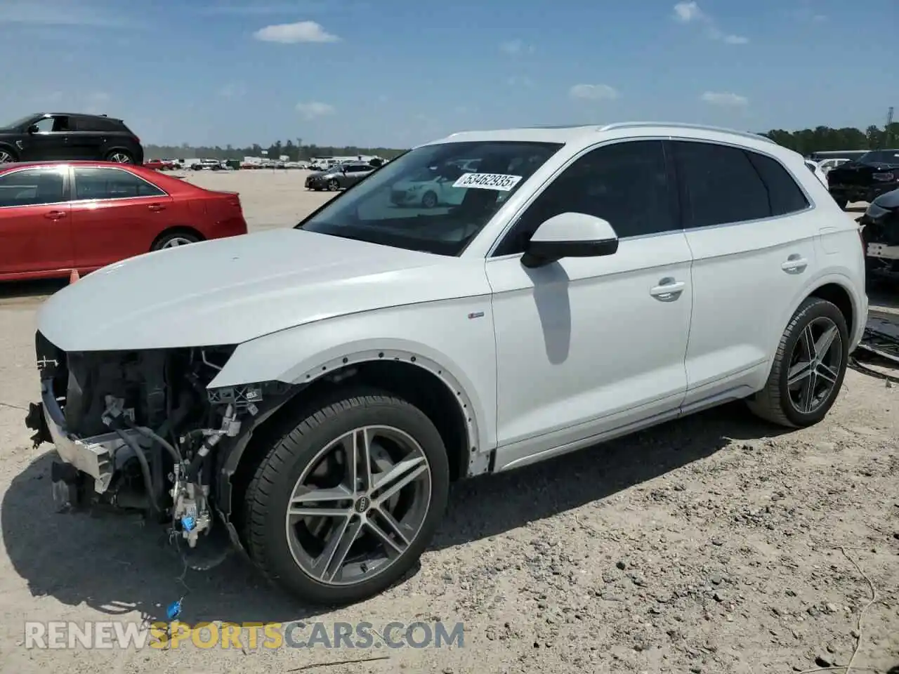 1 Photograph of a damaged car WA1E2AFY5M2033261 AUDI Q5 2021