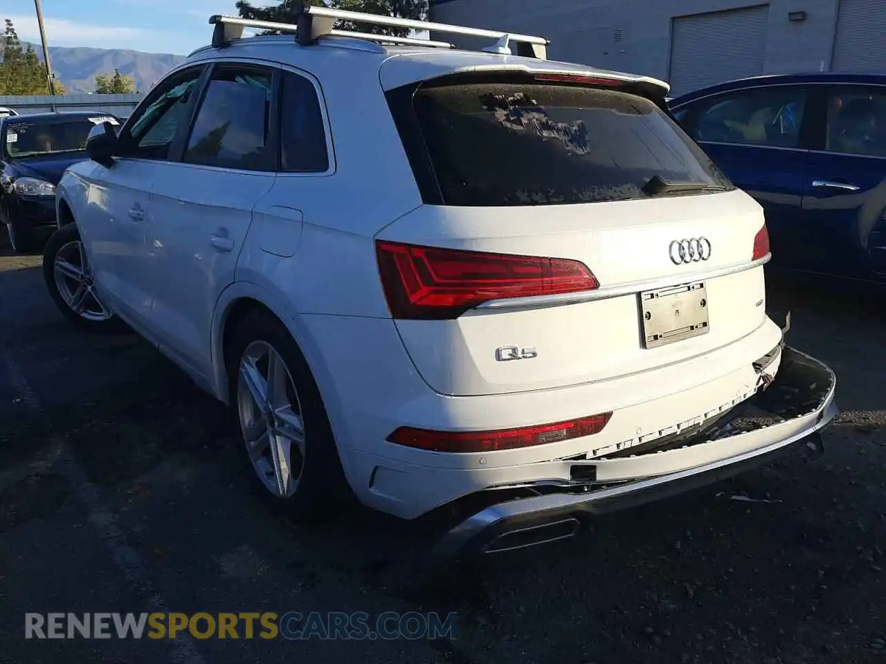 3 Photograph of a damaged car WA1E2AFY7M2042415 AUDI Q5 2021