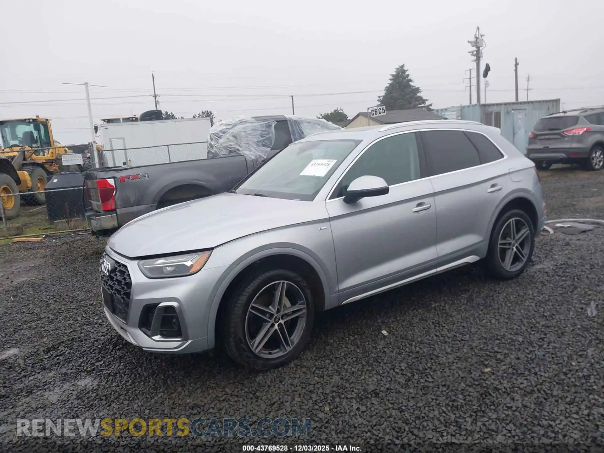 2 Photograph of a damaged car WA1E2AFY7M2042463 AUDI Q5 2021