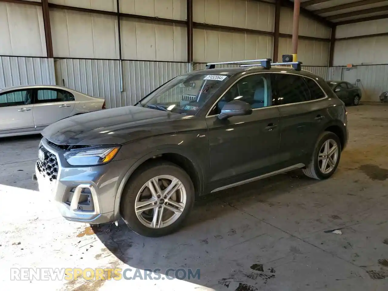 1 Photograph of a damaged car WA1E2AFY7M2046870 AUDI Q5 2021