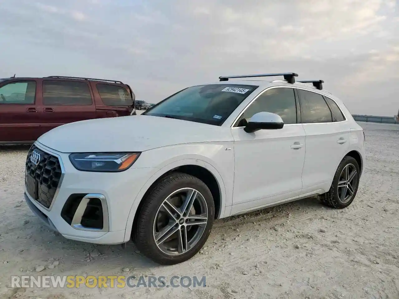 1 Photograph of a damaged car WA1E2AFY9M2063458 AUDI Q5 2021