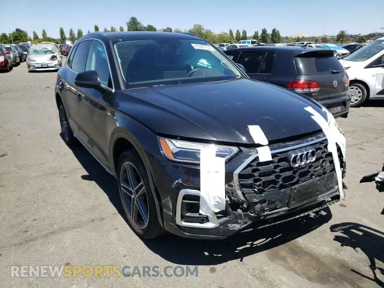 1 Photograph of a damaged car WA1E2AFYXM2044644 AUDI Q5 2021