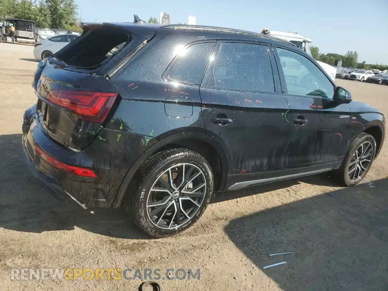 3 Photograph of a damaged car WA1EAAFY2M2095591 AUDI Q5 2021