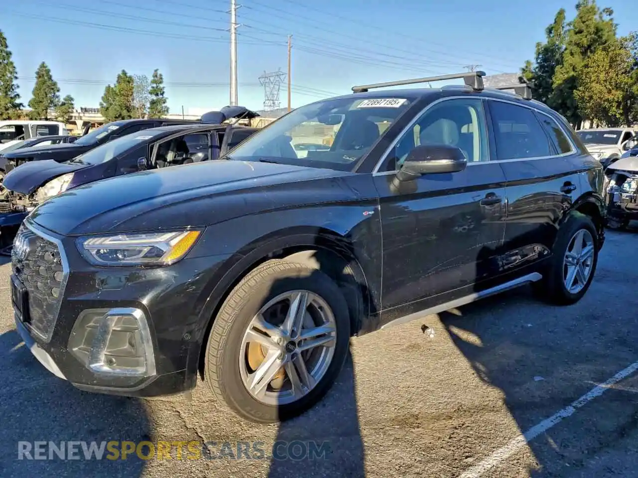 1 Photograph of a damaged car WA1F2AFY9M2069989 AUDI Q5 2021