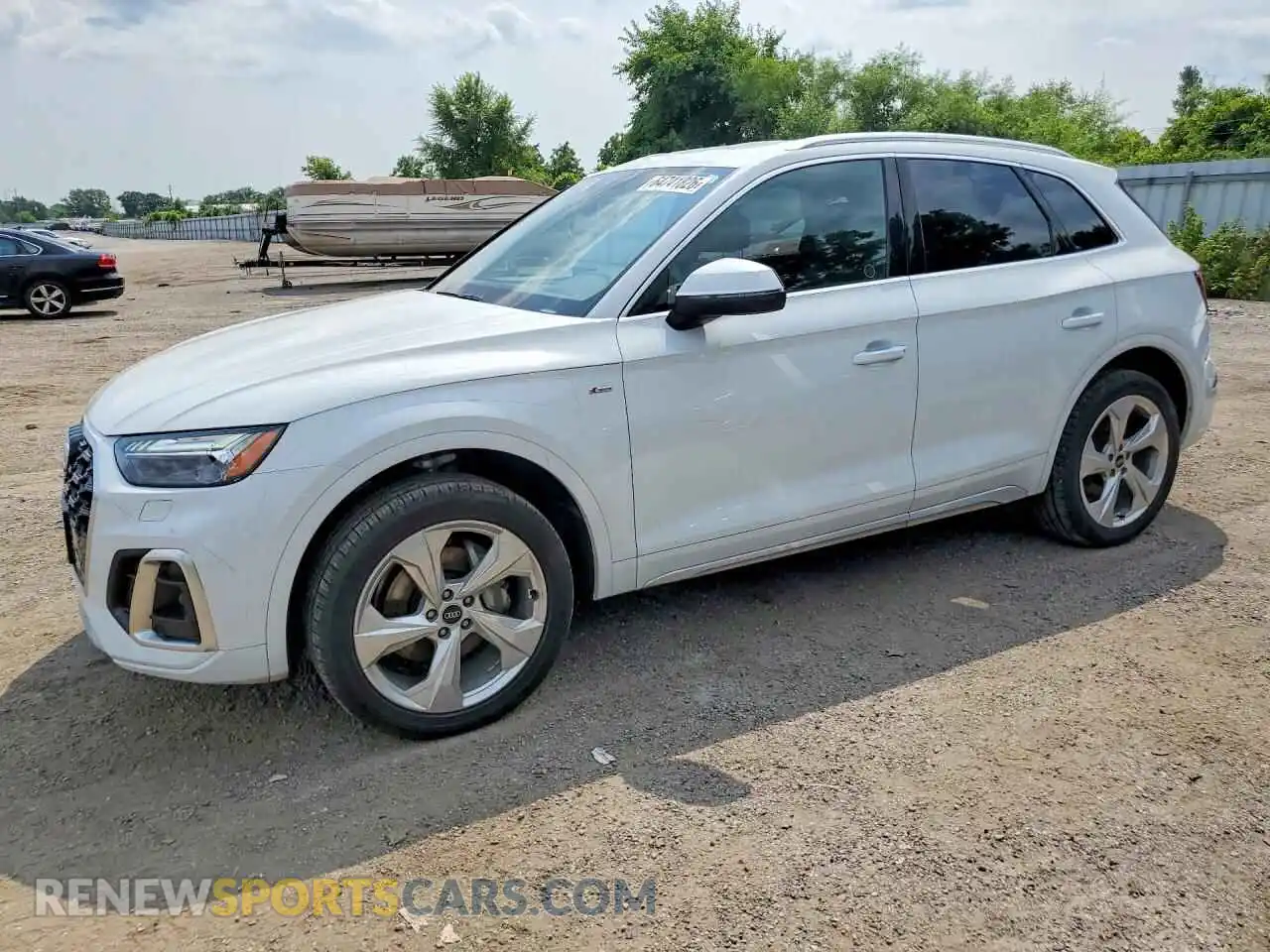 1 Photograph of a damaged car WA1FAAFY1M2106844 AUDI Q5 2021