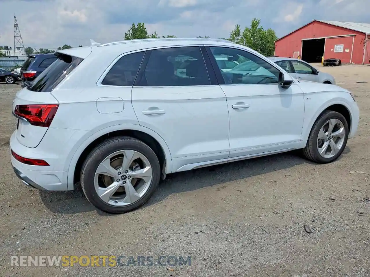 3 Photograph of a damaged car WA1FAAFY1M2106844 AUDI Q5 2021
