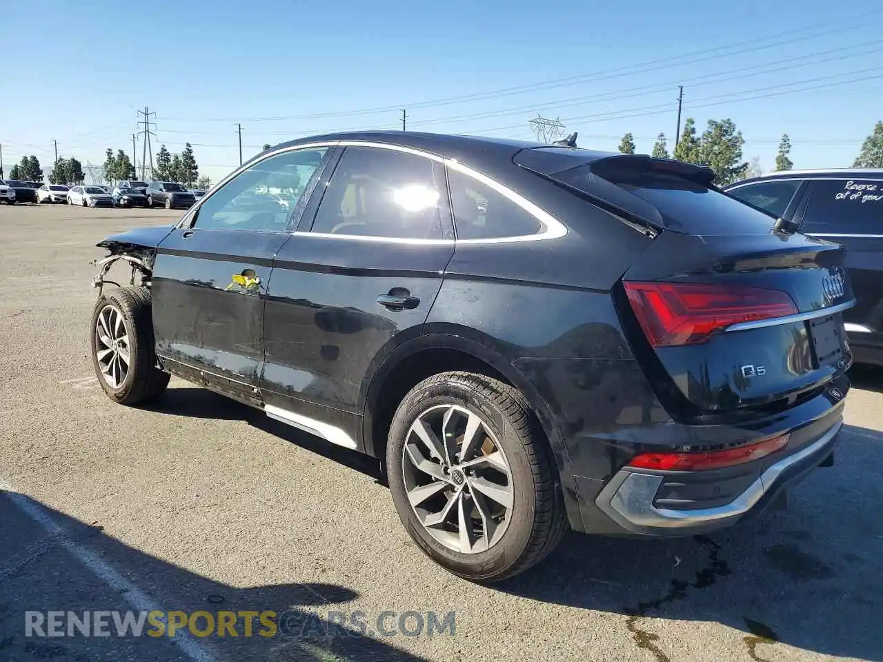 2 Photograph of a damaged car WA14AAFYXN2047883 AUDI Q5 2022
