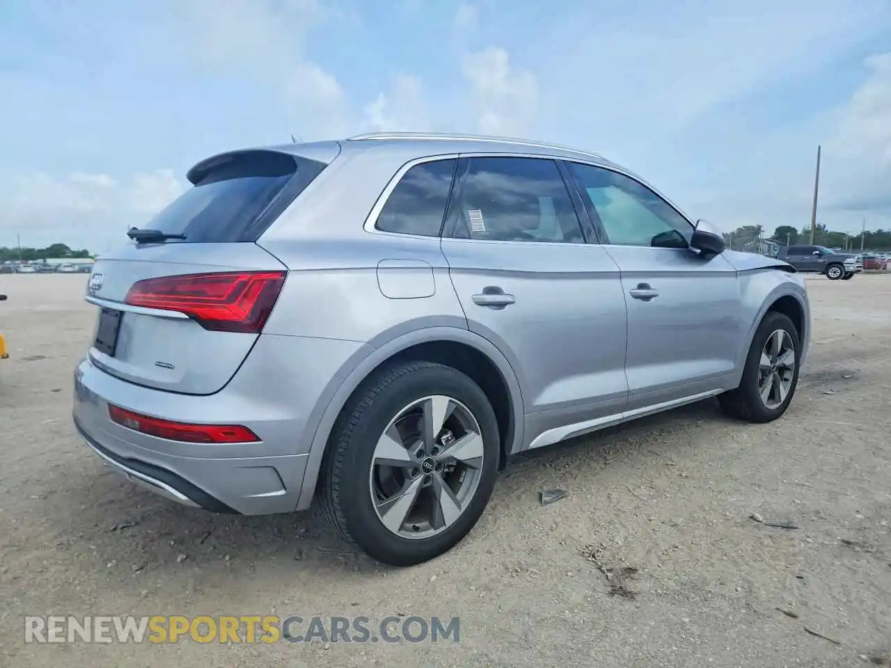 3 Photograph of a damaged car WA1ABAFY0N2109355 AUDI Q5 2022