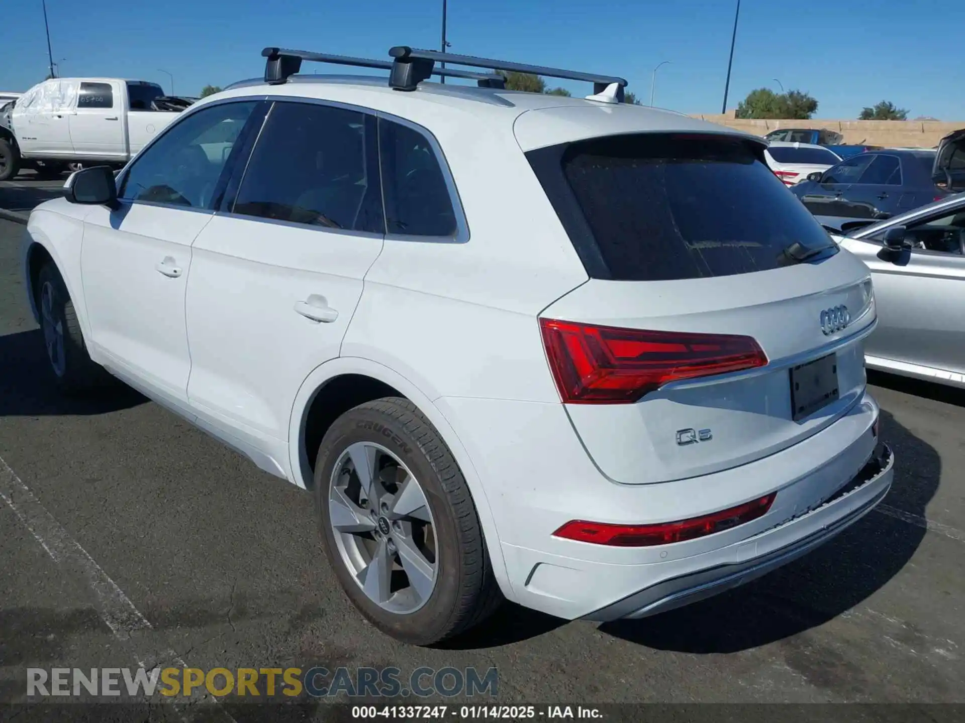 3 Photograph of a damaged car WA1BBAFY5N2139584 AUDI Q5 2022