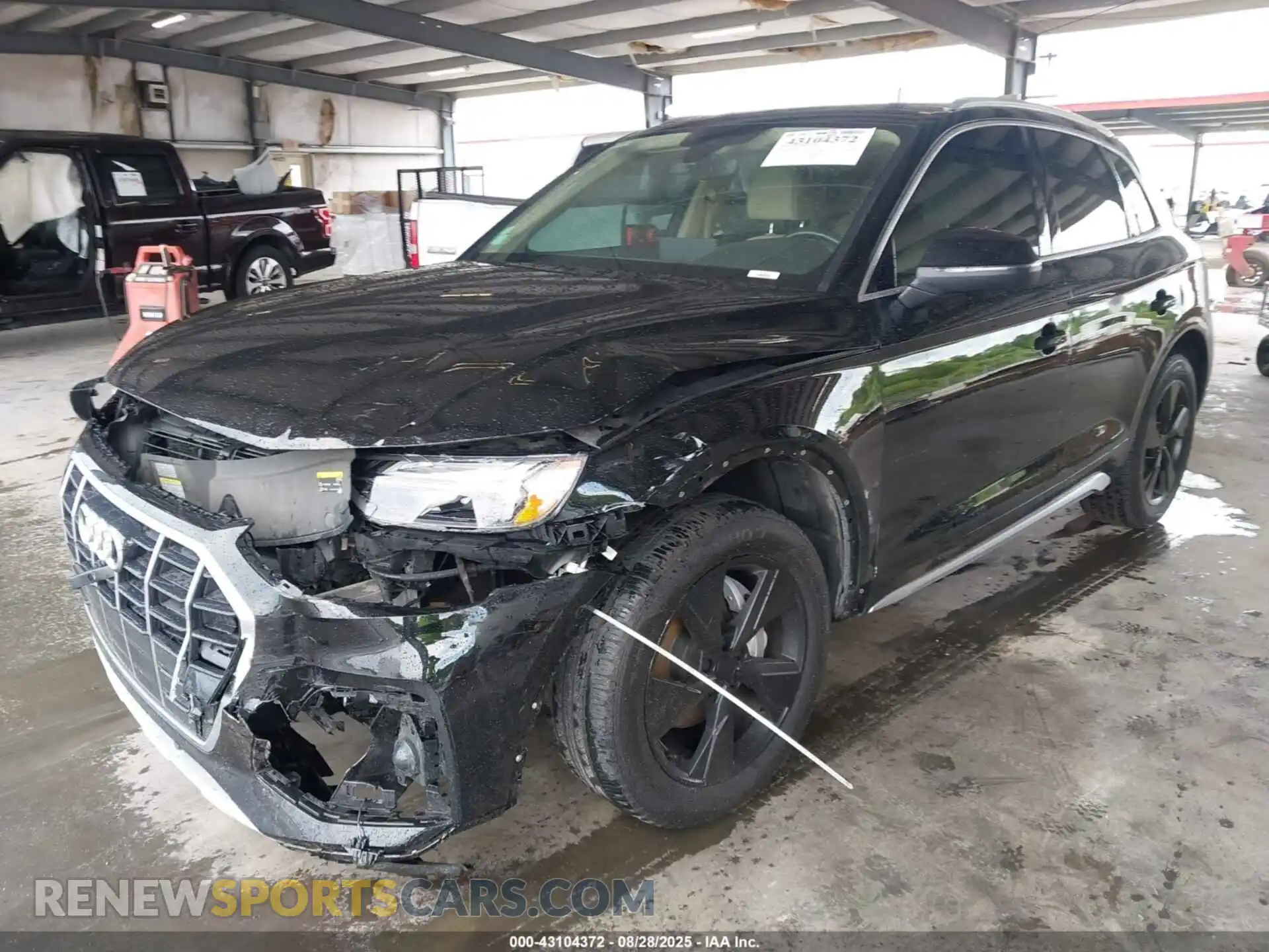 2 Photograph of a damaged car WA1BBAFY8N2083012 AUDI Q5 2022