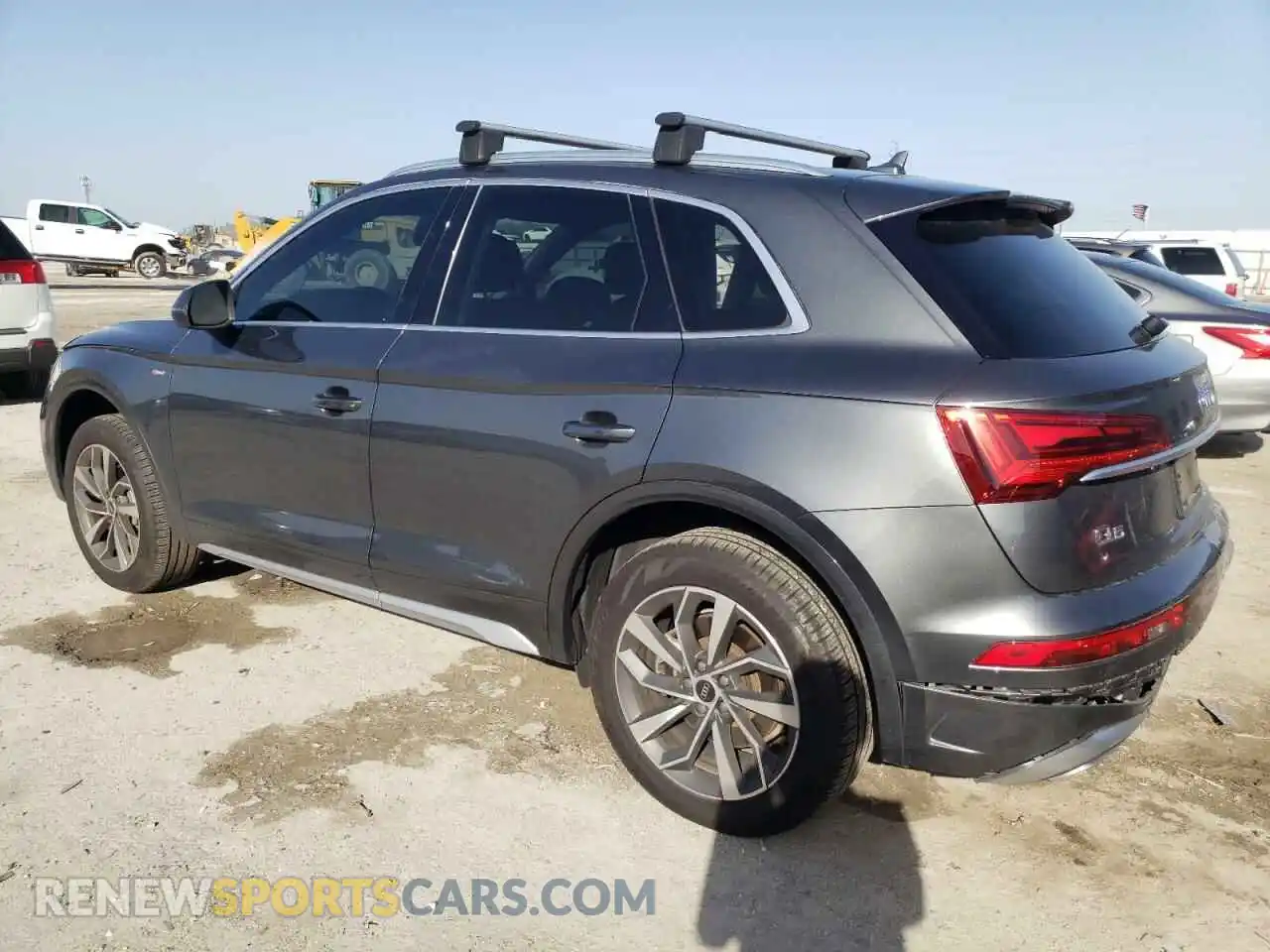 2 Photograph of a damaged car WA1EAAFY0N2016503 AUDI Q5 2022