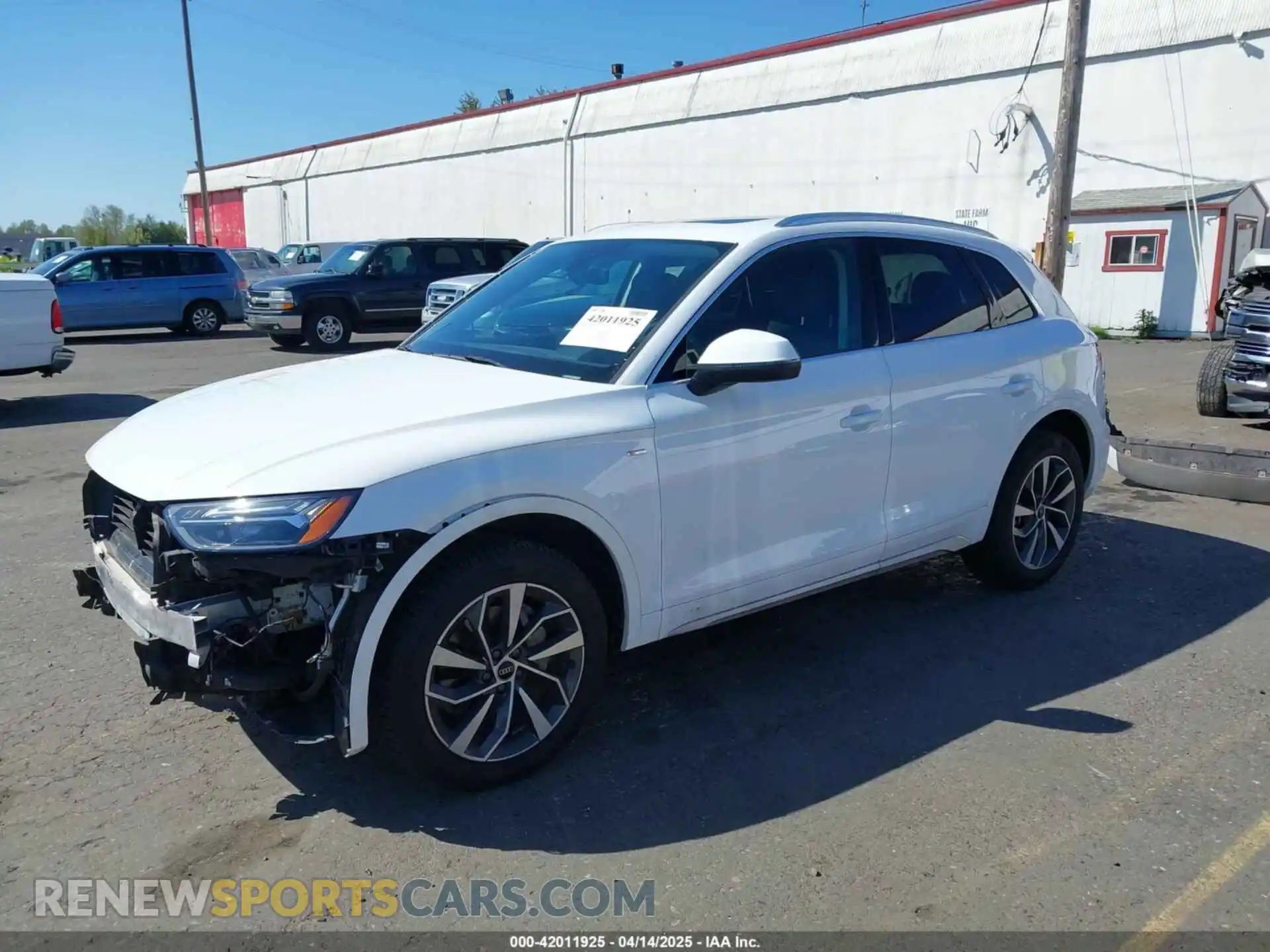2 Photograph of a damaged car WA1EAAFY0N2112616 AUDI Q5 2022