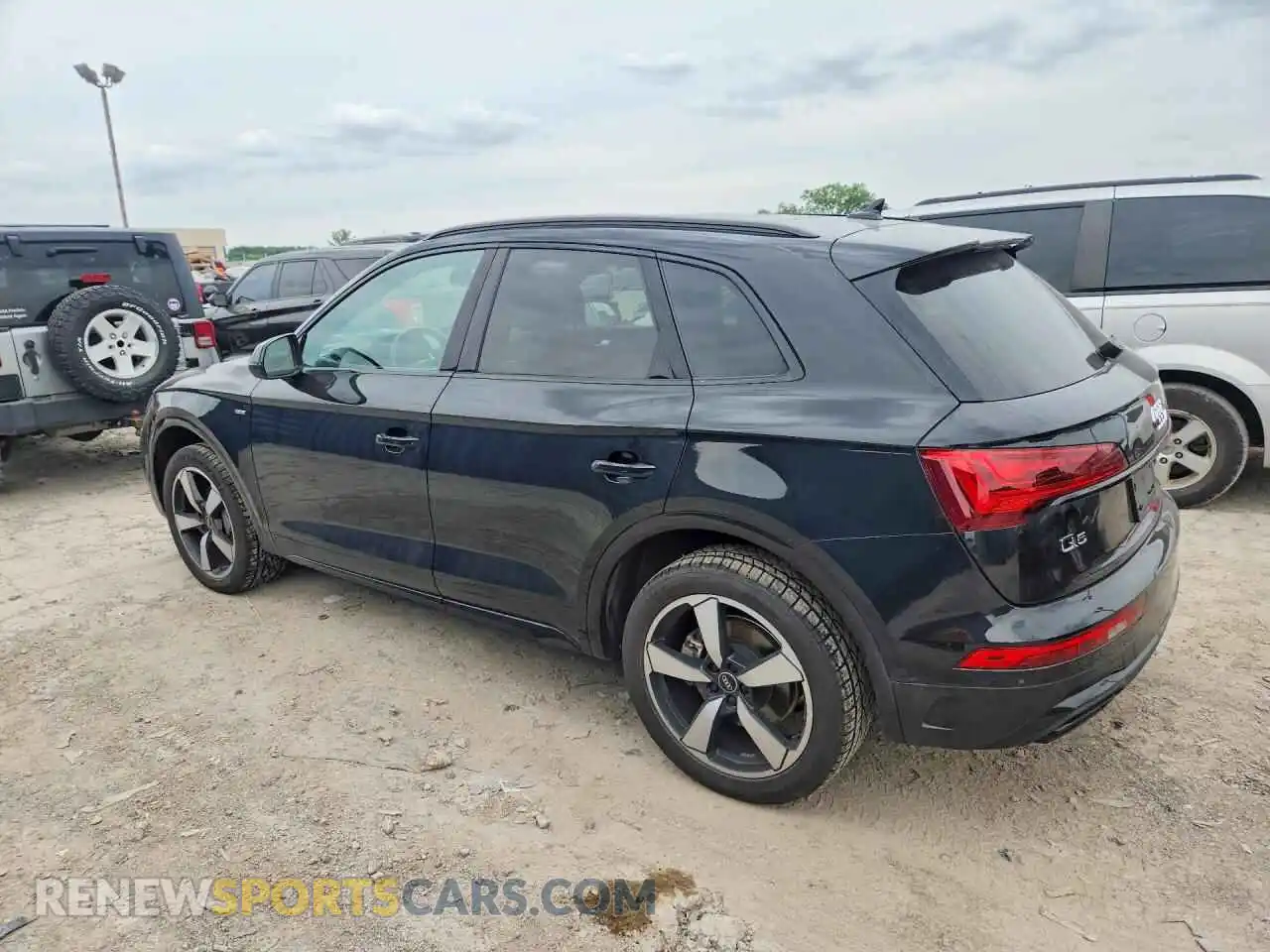 2 Photograph of a damaged car WA1EAAFY1N2010760 AUDI Q5 2022