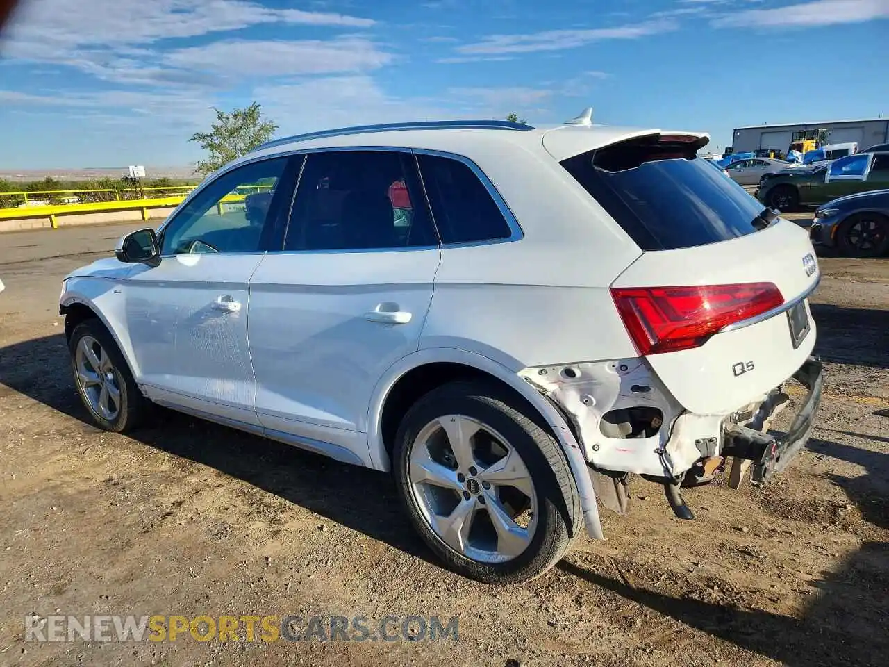 2 Photograph of a damaged car WA1EAAFY2N2028281 AUDI Q5 2022