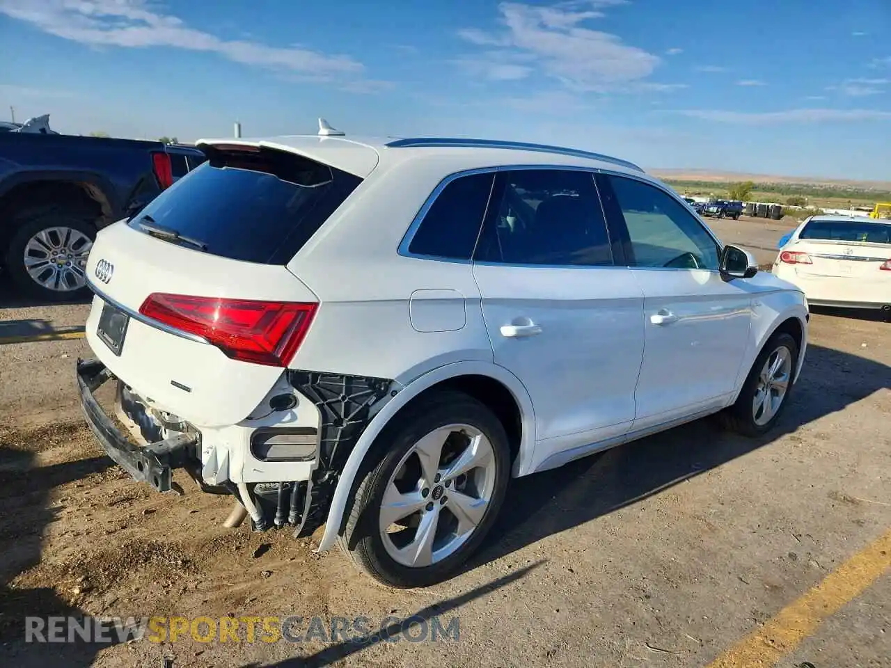 3 Photograph of a damaged car WA1EAAFY2N2028281 AUDI Q5 2022