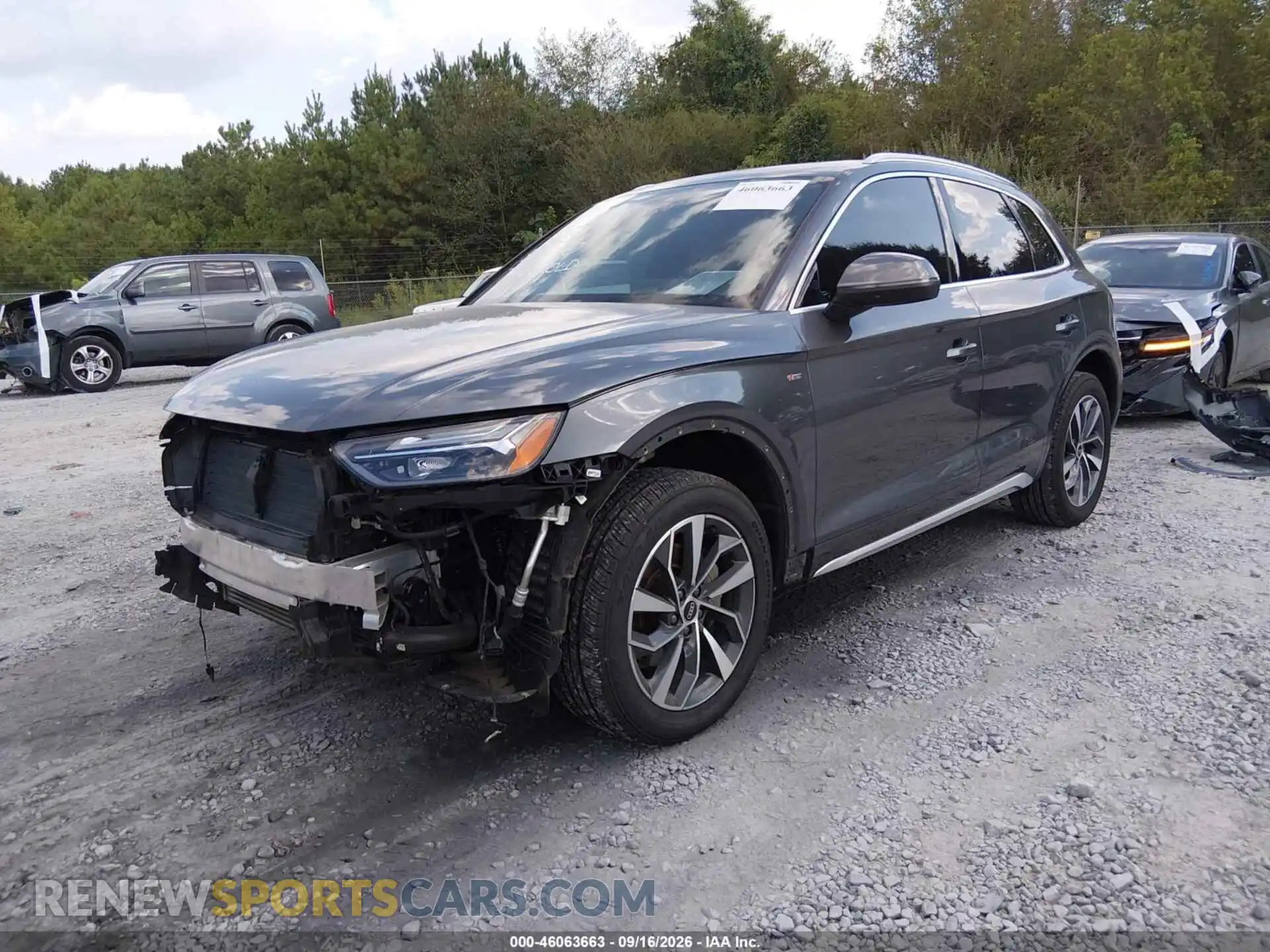 2 Photograph of a damaged car WA1EAAFY2N2131703 AUDI Q5 2022