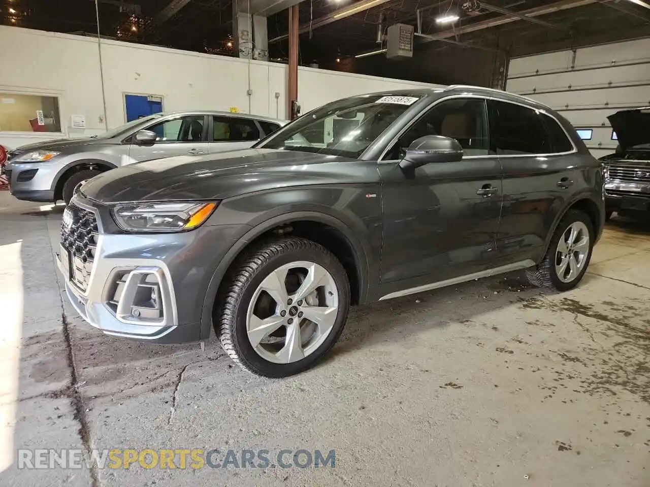 1 Photograph of a damaged car WA1EAAFY2N2134844 AUDI Q5 2022