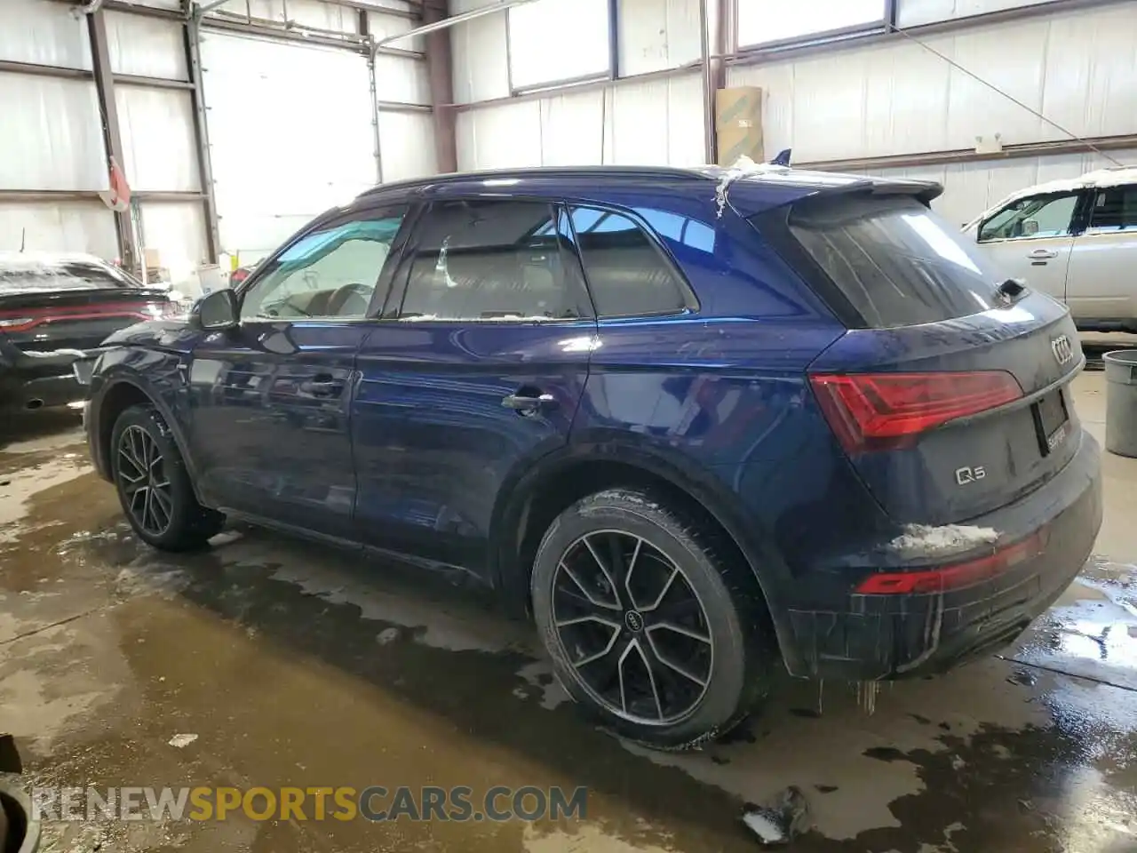 2 Photograph of a damaged car WA1EAAFY3N2018147 AUDI Q5 2022