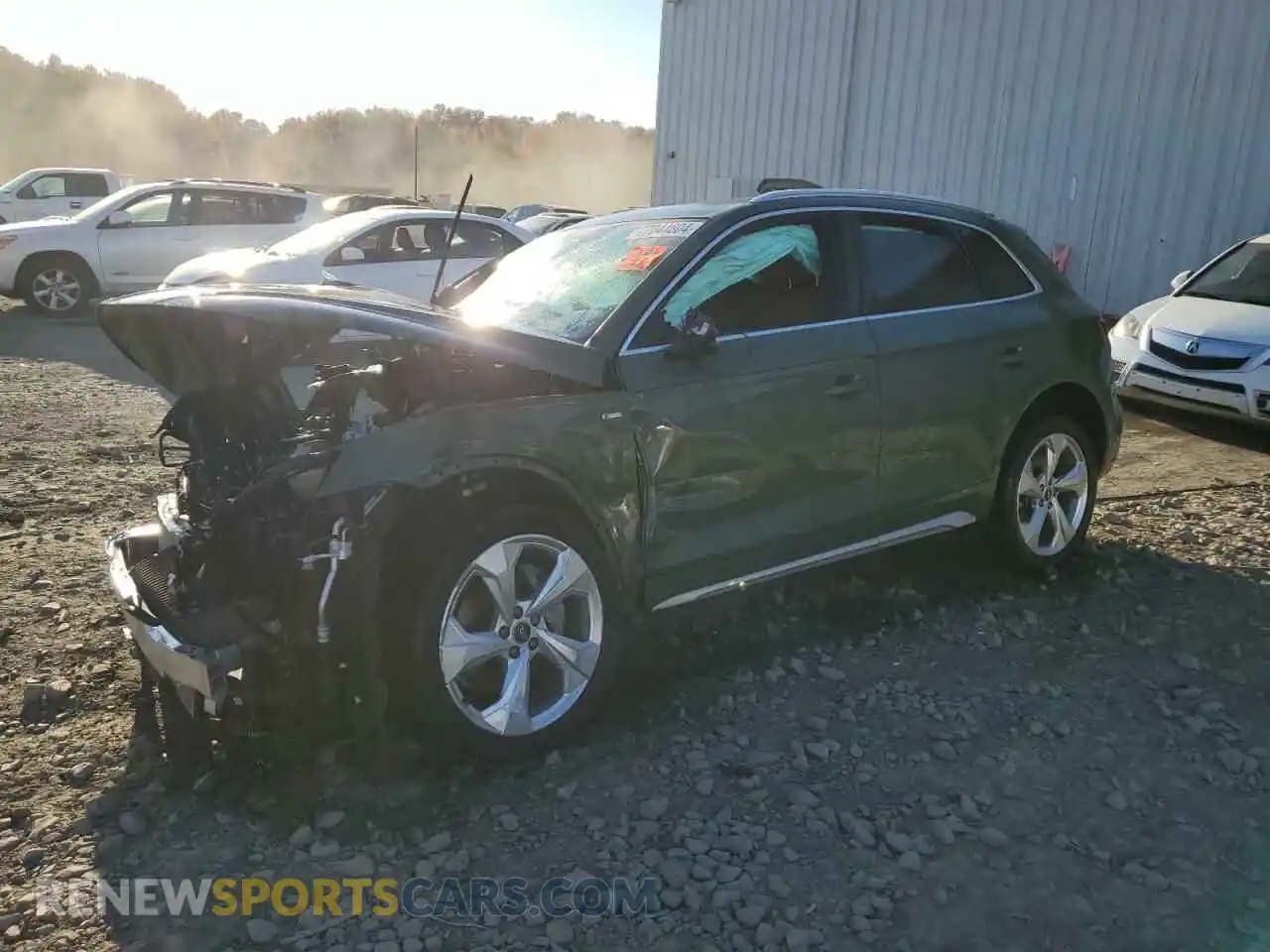 1 Photograph of a damaged car WA1EAAFY3N2042951 AUDI Q5 2022
