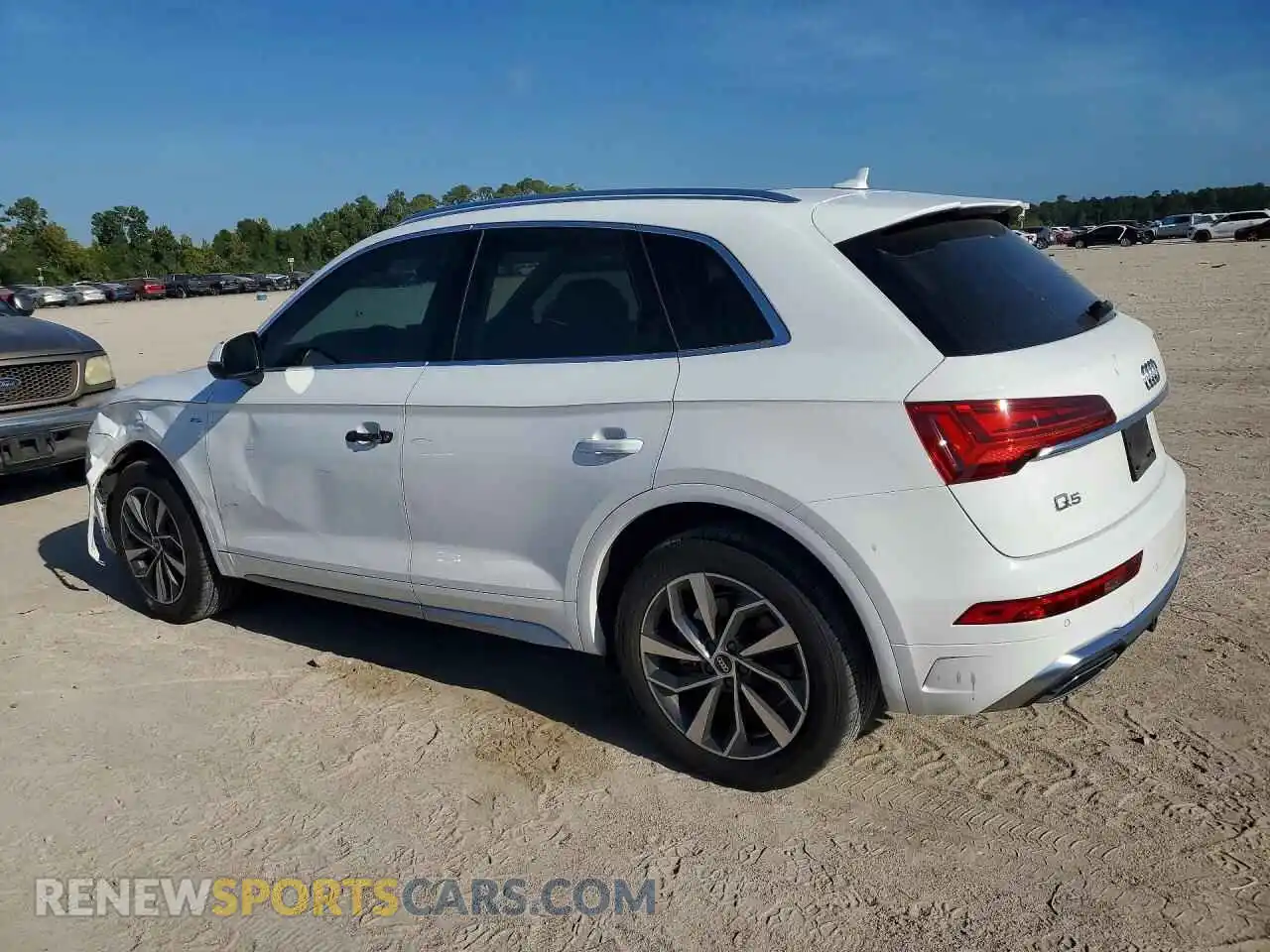2 fotografías del automóvil dañado WA1EAAFY5N2113180 AUDI Q5 2022