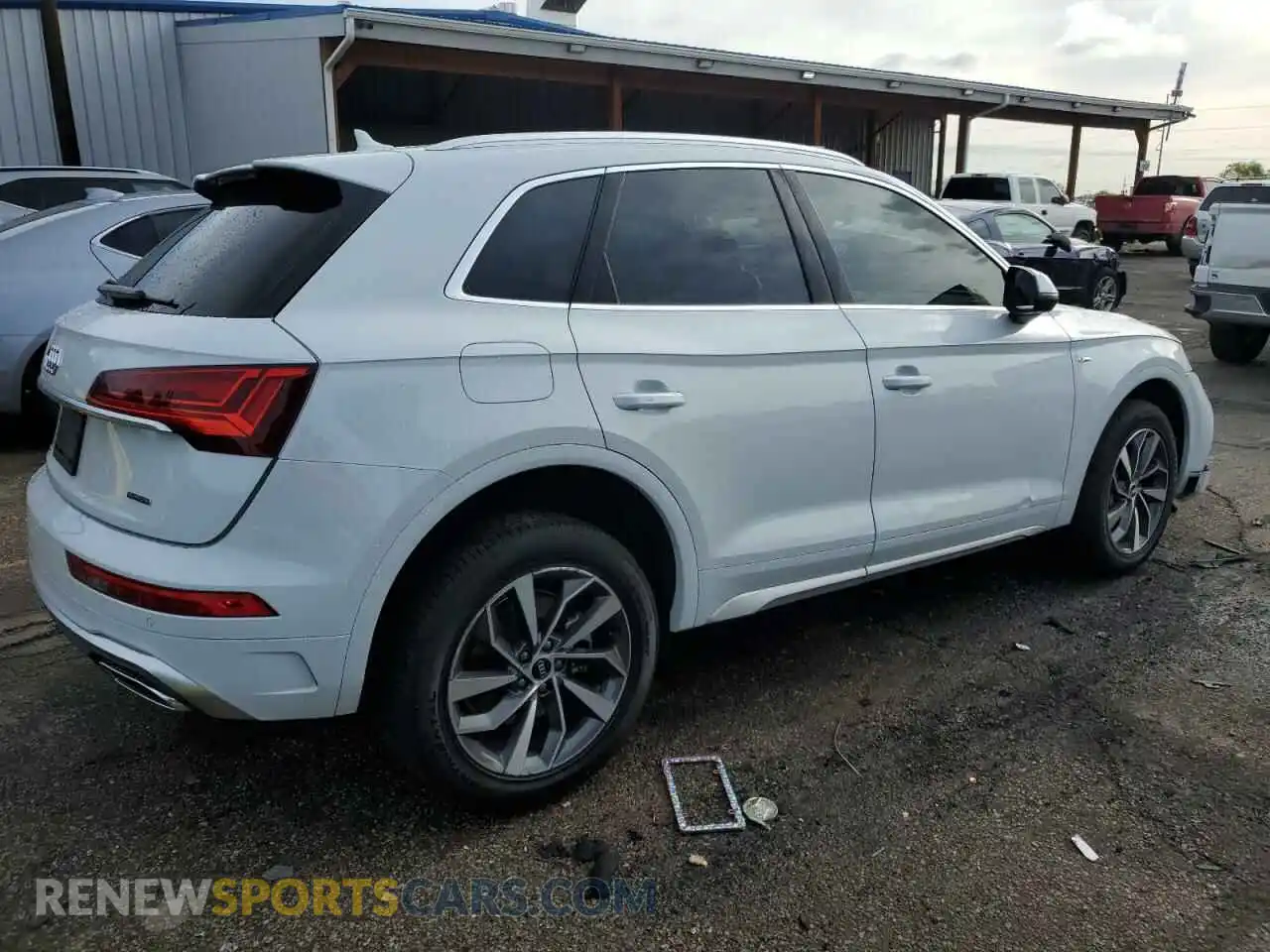 3 Photograph of a damaged car WA1EAAFY7N2009449 AUDI Q5 2022